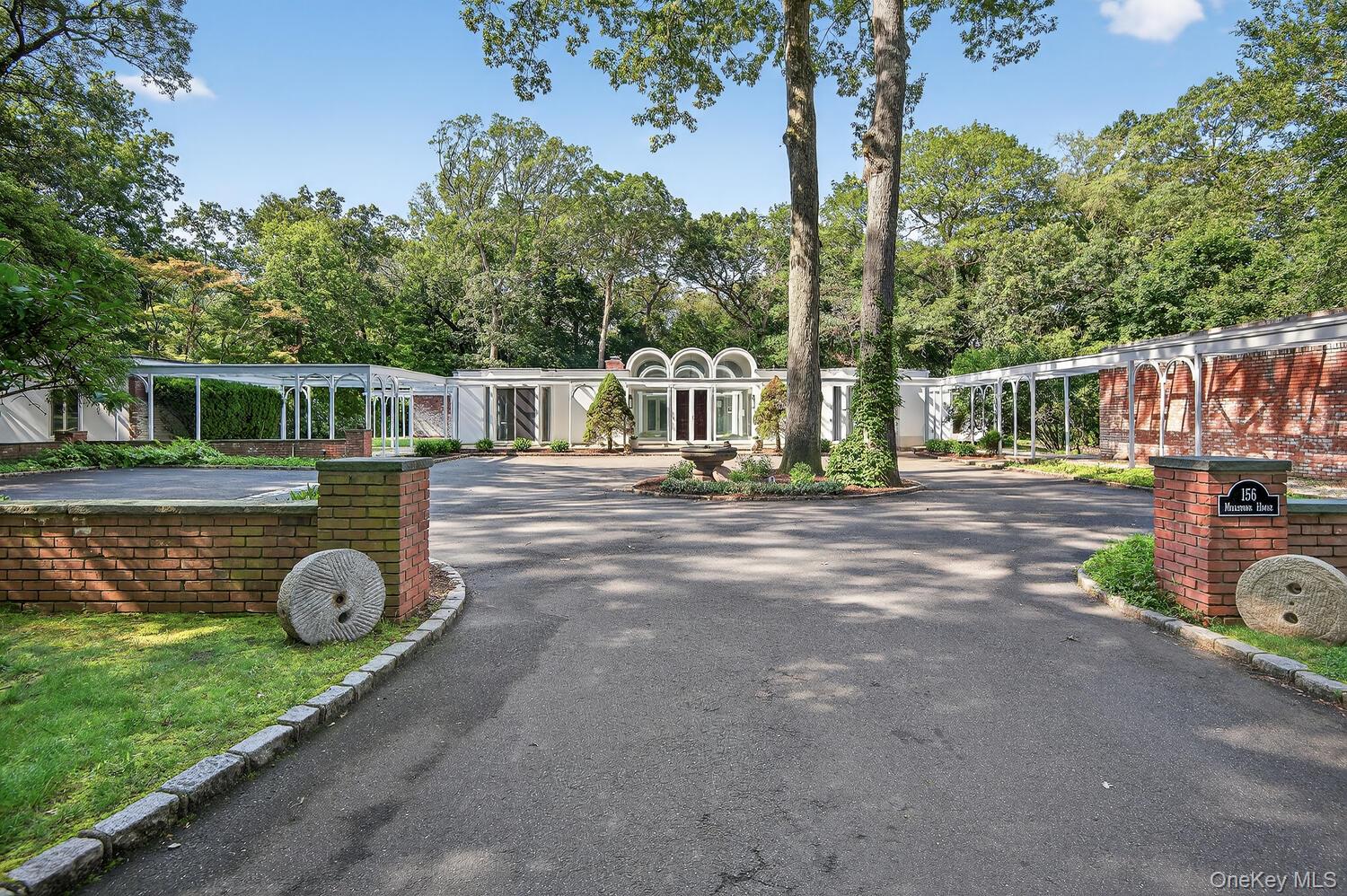 #1 photo, 156 Horseshoe Road, 長島 Mill Neck , NY 11765