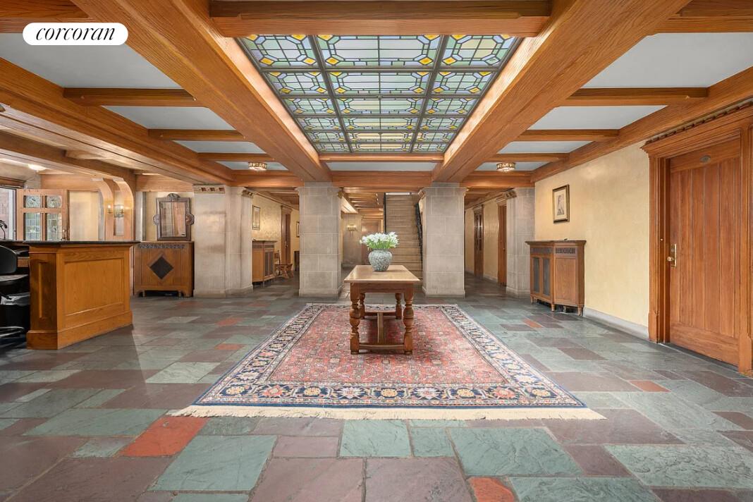 #9 photo, 325 E 41ST Street, マンハッタン Murray Hill , NY 10017