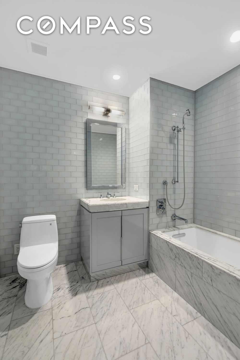 #8 photo, New York City, マンハッタン Upper East Side , NY 10028