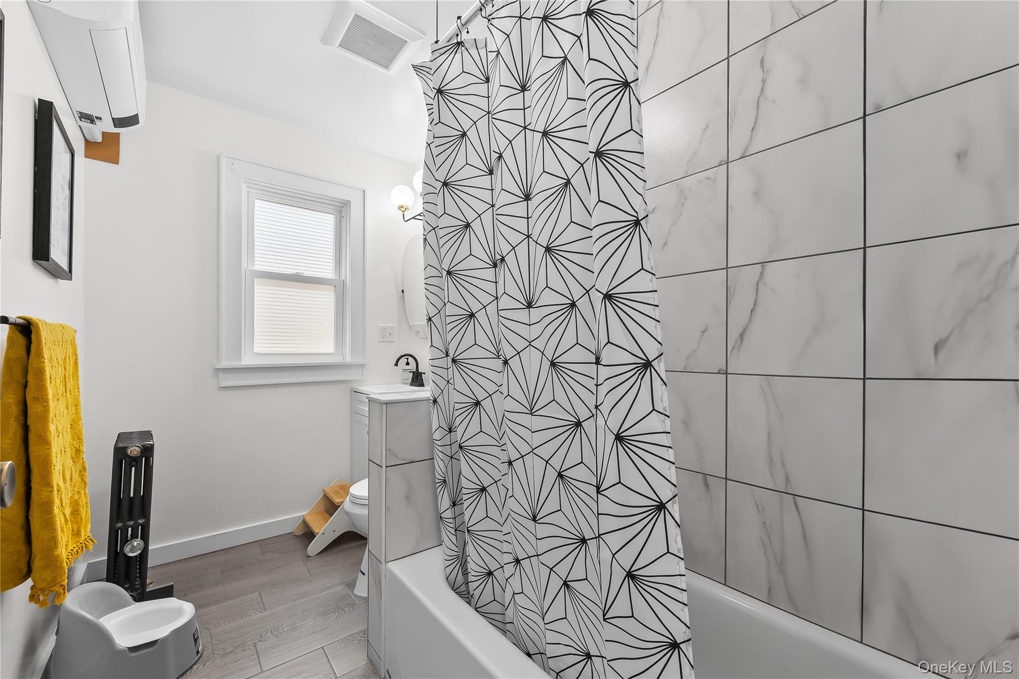 #17 photo, 157 Beechwood Avenue, Mount Vernon , NY 10553