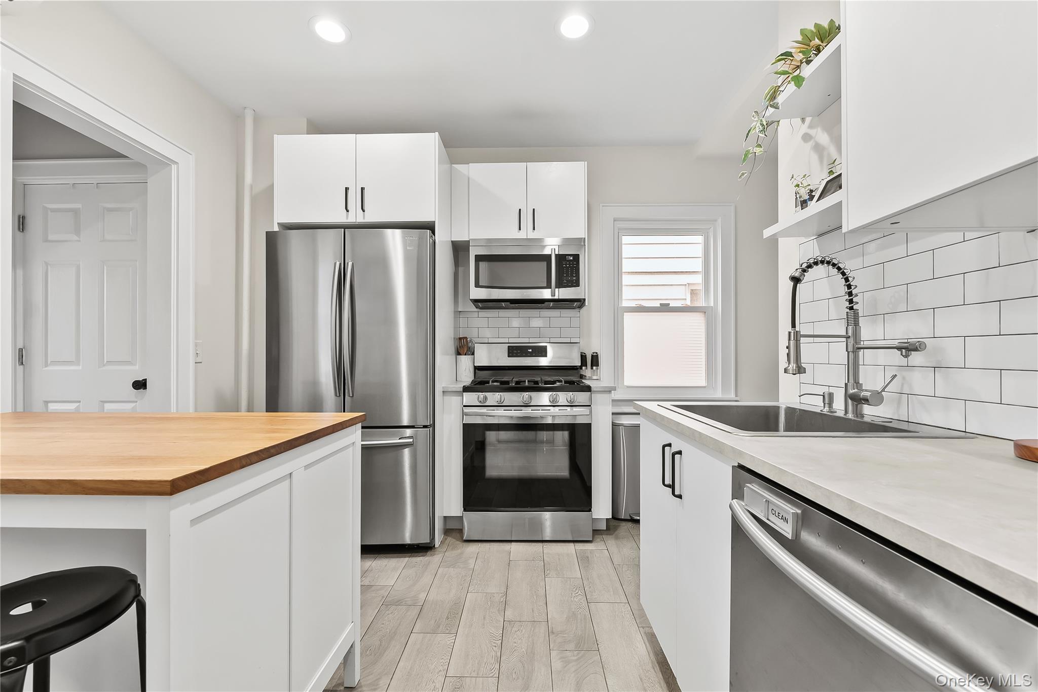 #8 photo, 157 Beechwood Avenue, Mount Vernon , NY 10553