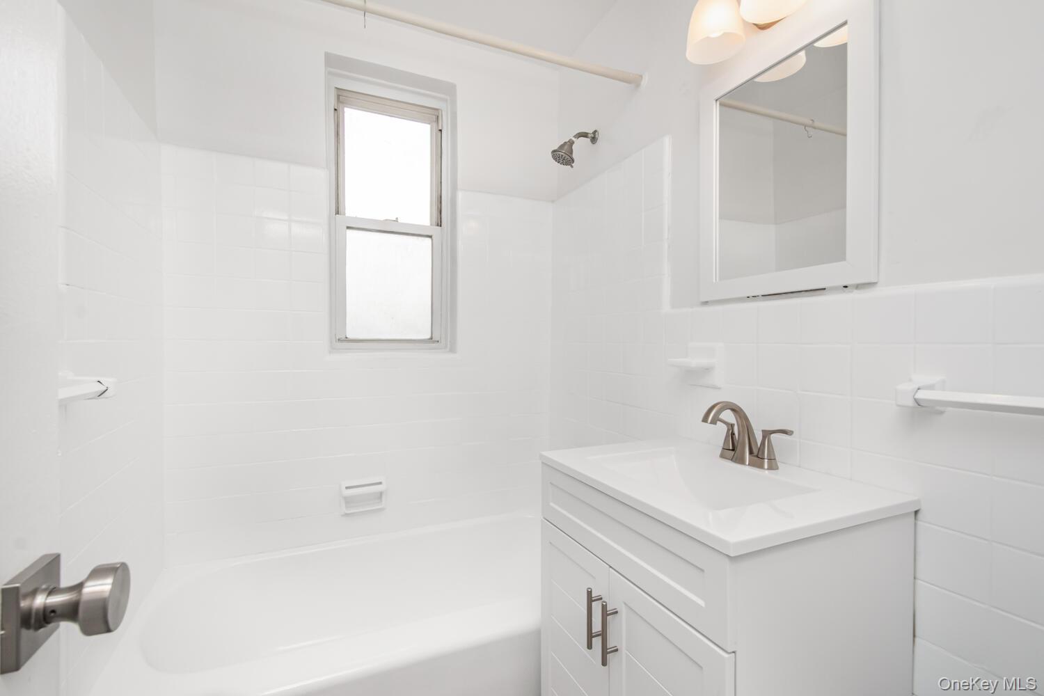 #12 photo, 4295 Webster Avenue, ブロンクス区 Bronx , NY 10470