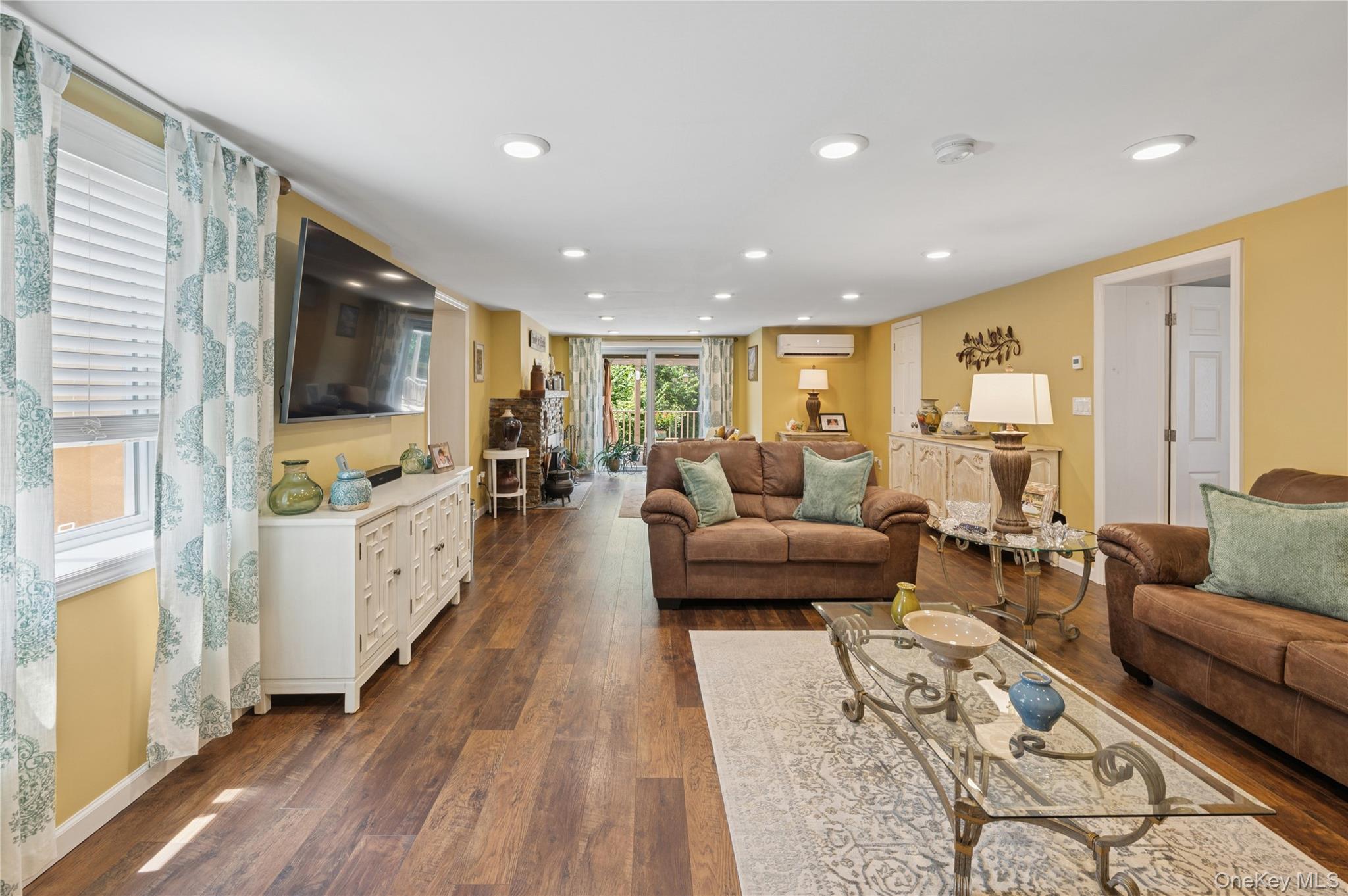 #19 photo, 123 Pleasant Road, Lake Peekskill , NY 10537