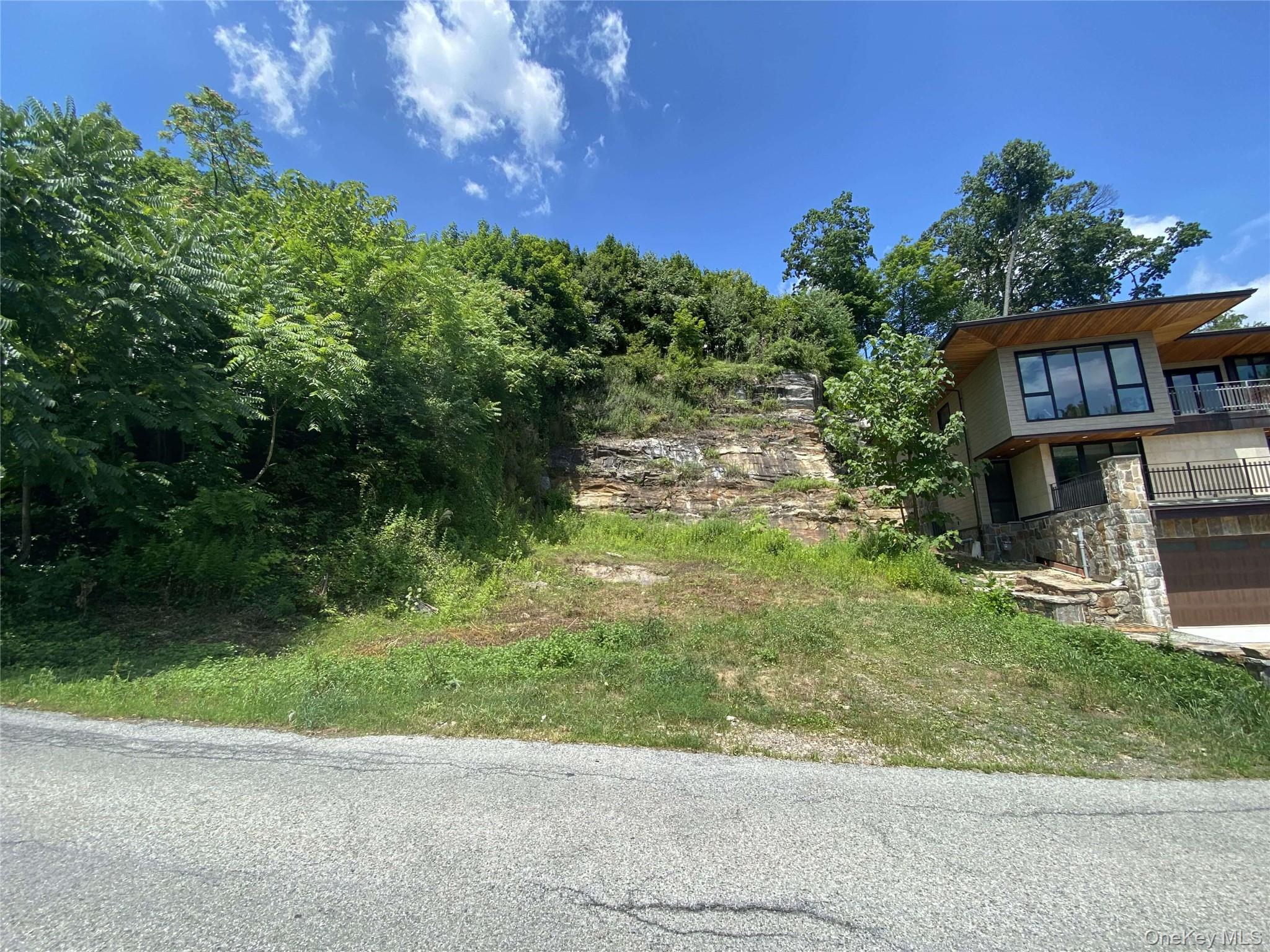 #7 photo, 1 Avondale Road, Yonkers , NY 10710