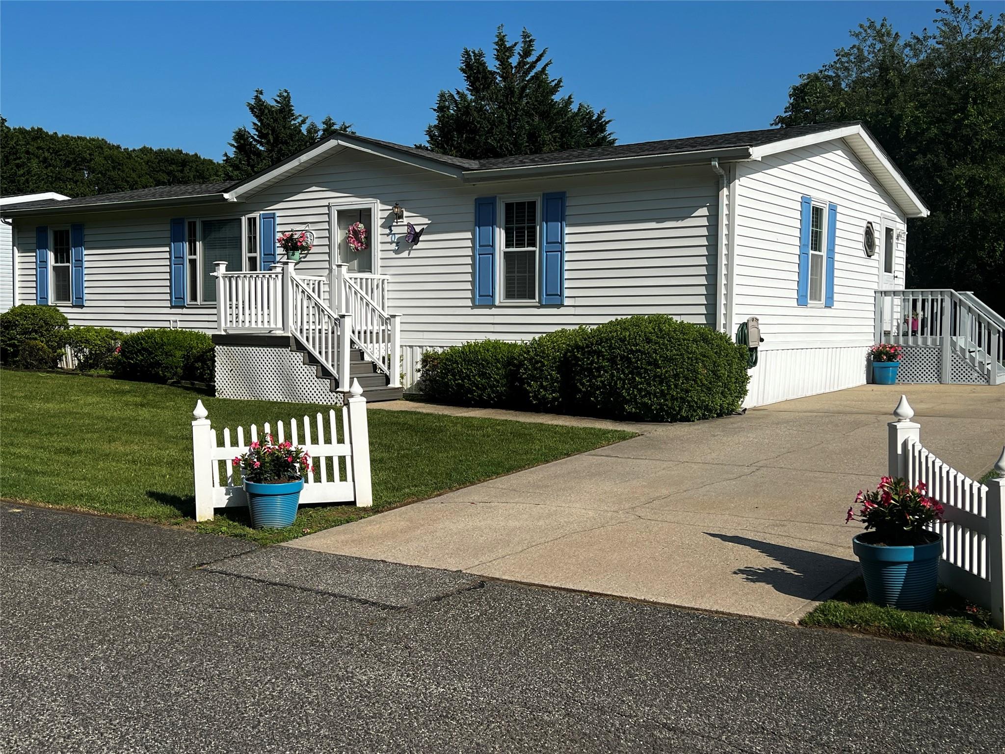 #1 photo, 638 Fresh Pond Avenue, 東長島 Calverton , NY 11933