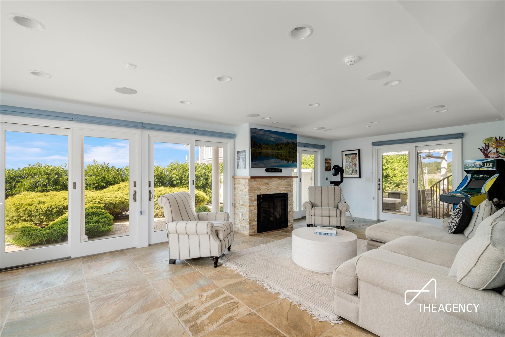 #17 photo, 50 Ships Point Lane, Oyster Bay , NY 11771