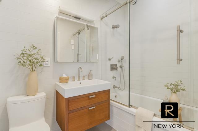 #11 photo, 51 Woodhull Street, ブルックリン区 Columbia Street Wate , NY 11231