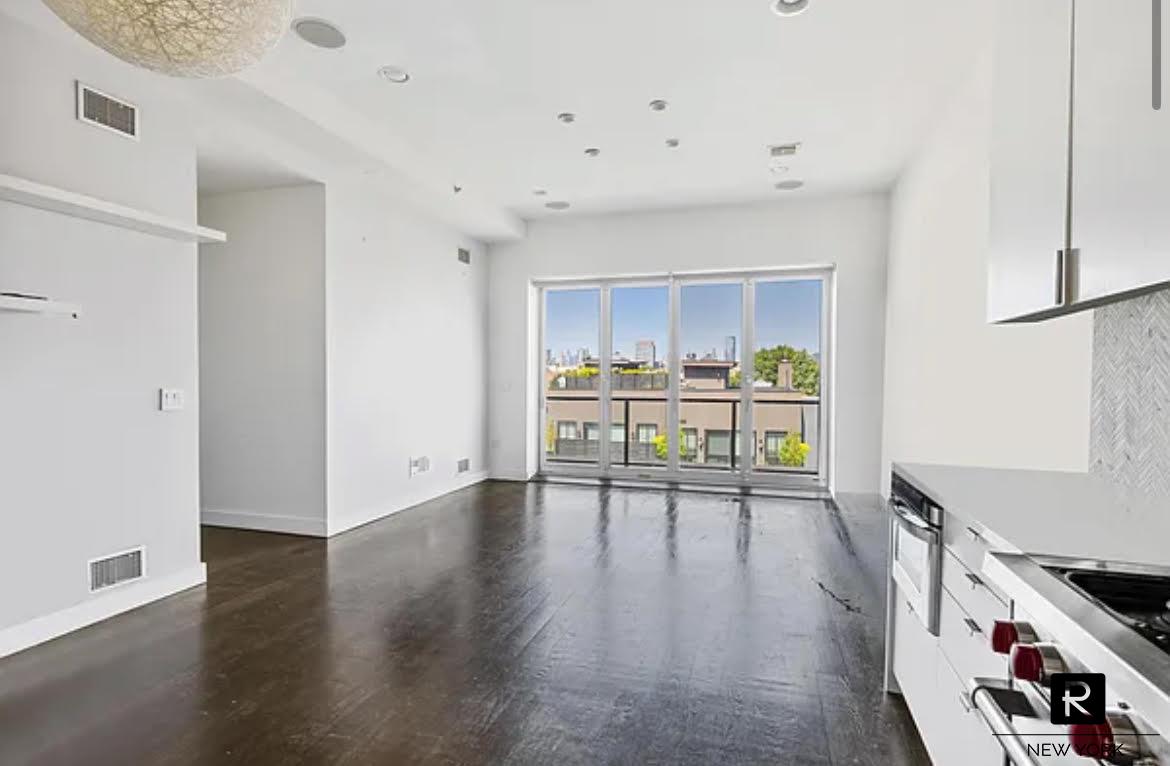 #3 photo, 51 Woodhull Street, ブルックリン区 Columbia Street Wate , NY 11231