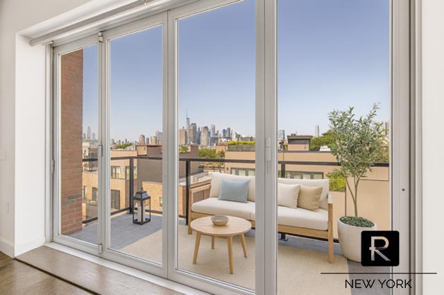 #4 photo, 51 Woodhull Street, ブルックリン区 Columbia Street Wate , NY 11231