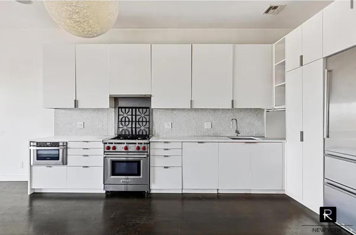 #8 photo, 51 Woodhull Street, ブルックリン区 Columbia Street Wate , NY 11231