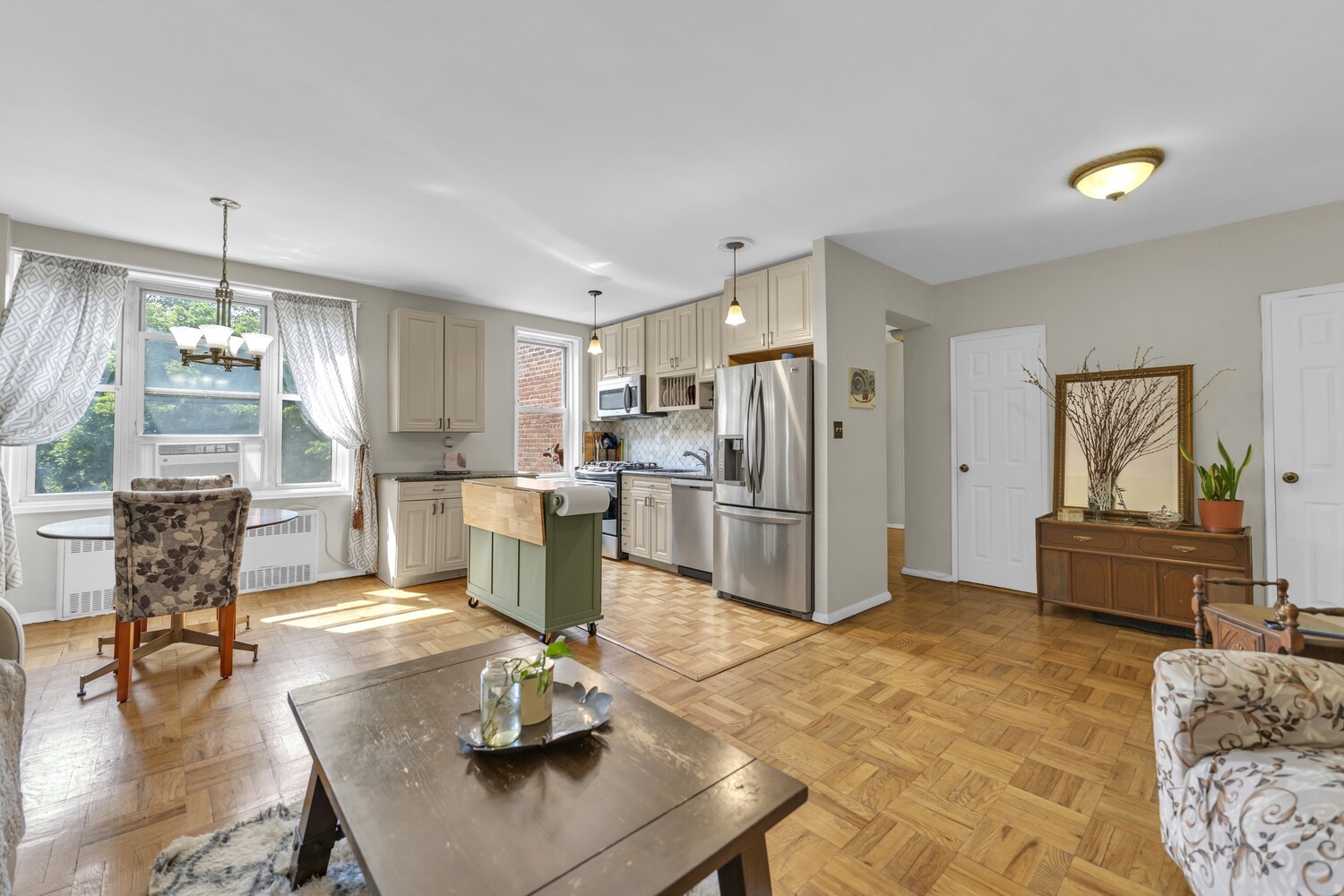 #1 photo, 5601 RIVERDALE Avenue, 布朗士 North Riverdale , NY 10471