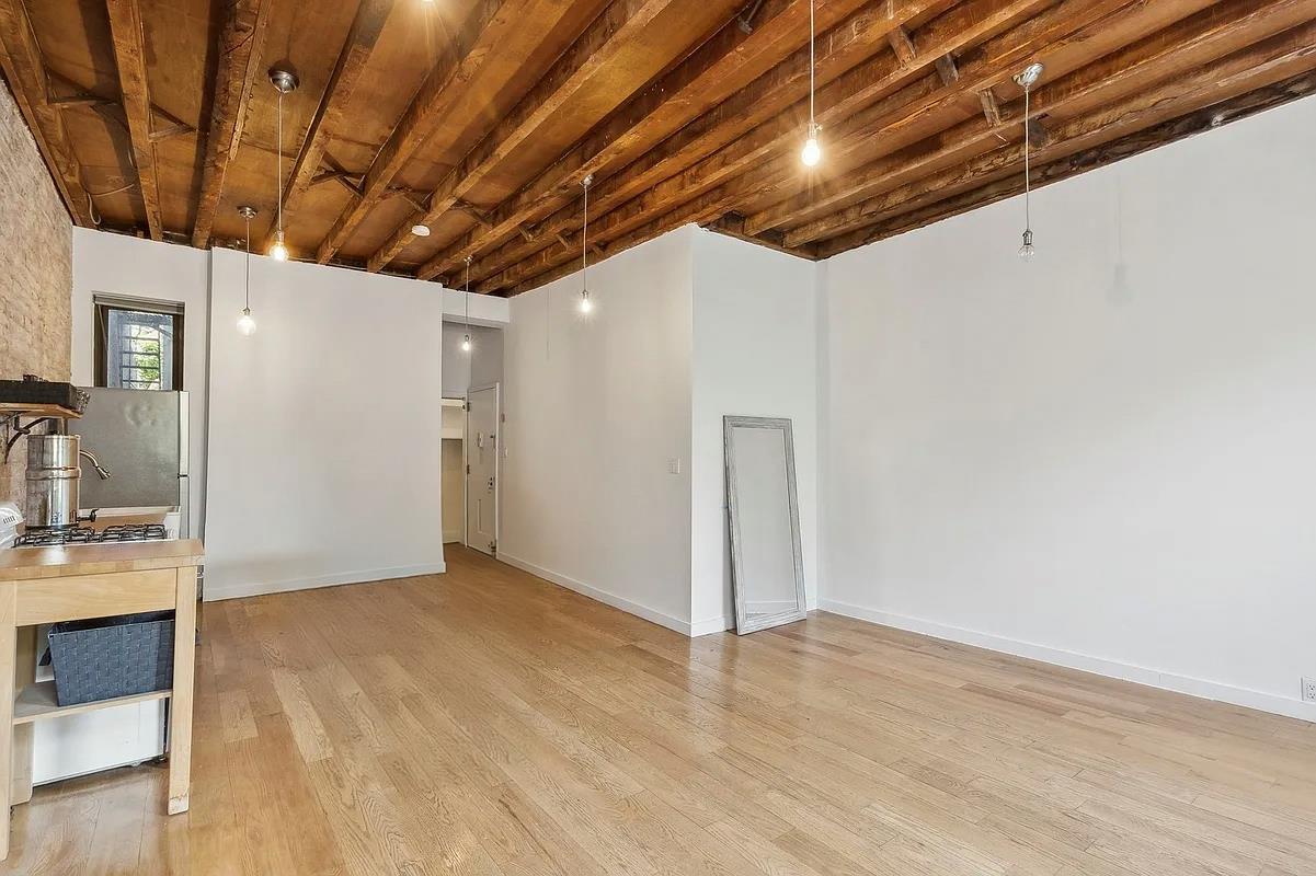 #8 photo, 105 W 77TH Street, マンハッタン Upper West Side , NY 10024