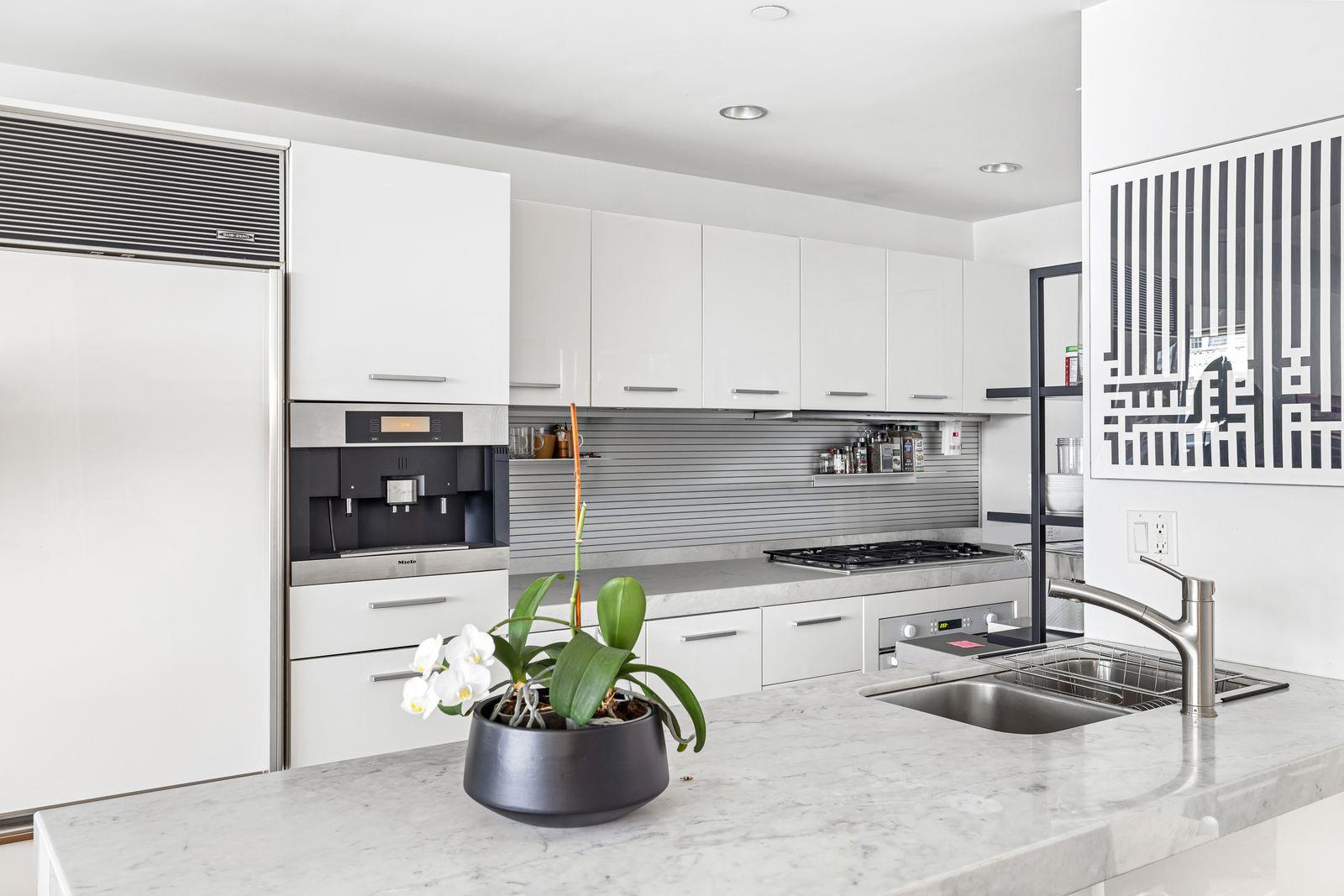 #3 photo, 127 MADISON Avenue, NoMad , NY 10016