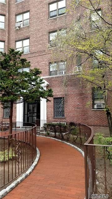 #1 photo, 61-41 Saunders Street, 皇后區 雷哥公園 Rego Park , NY 11374