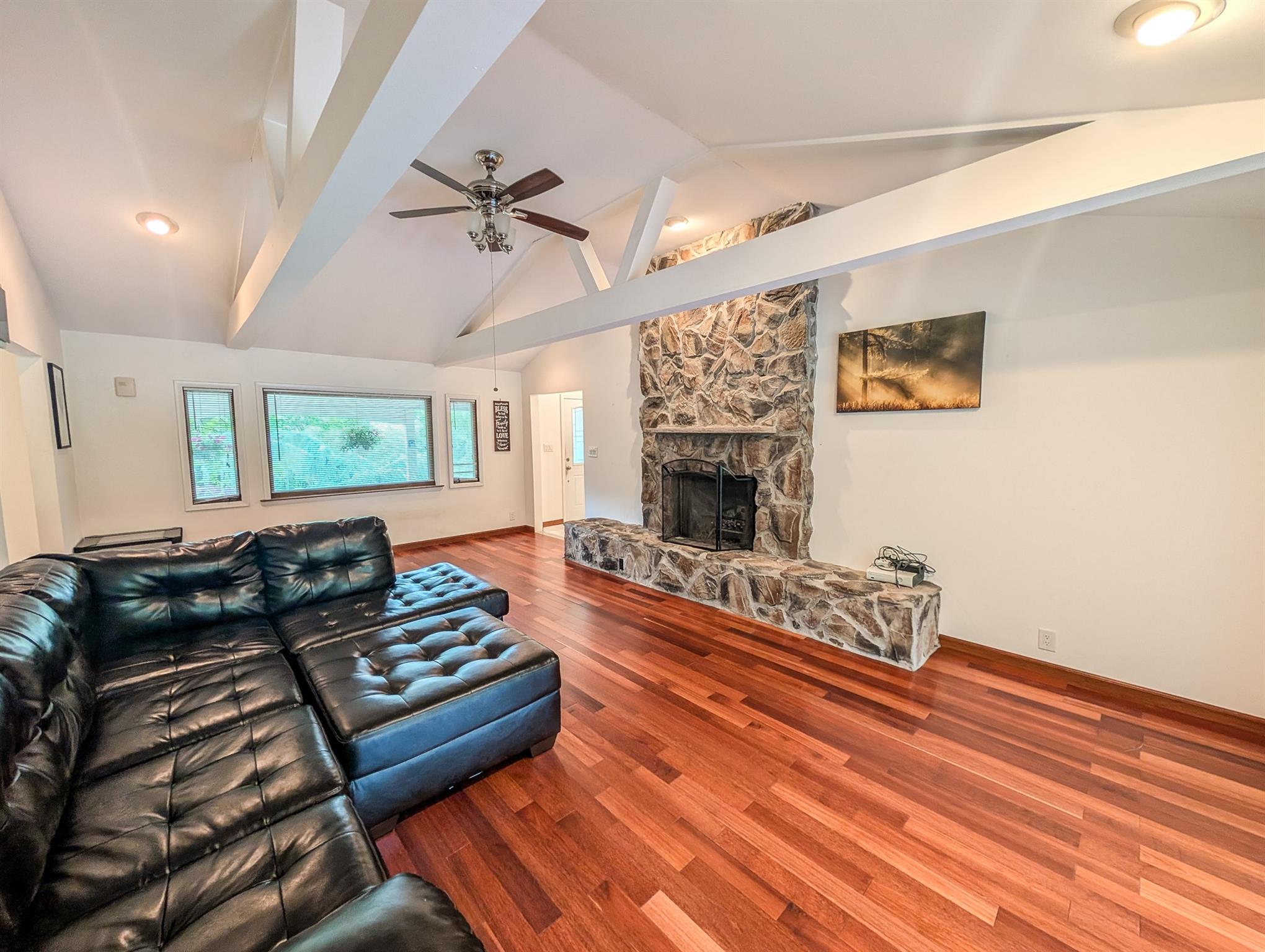 #6 photo, 61 Pennsylvania Avenue, サフォーク郡 Medford , NY 11763