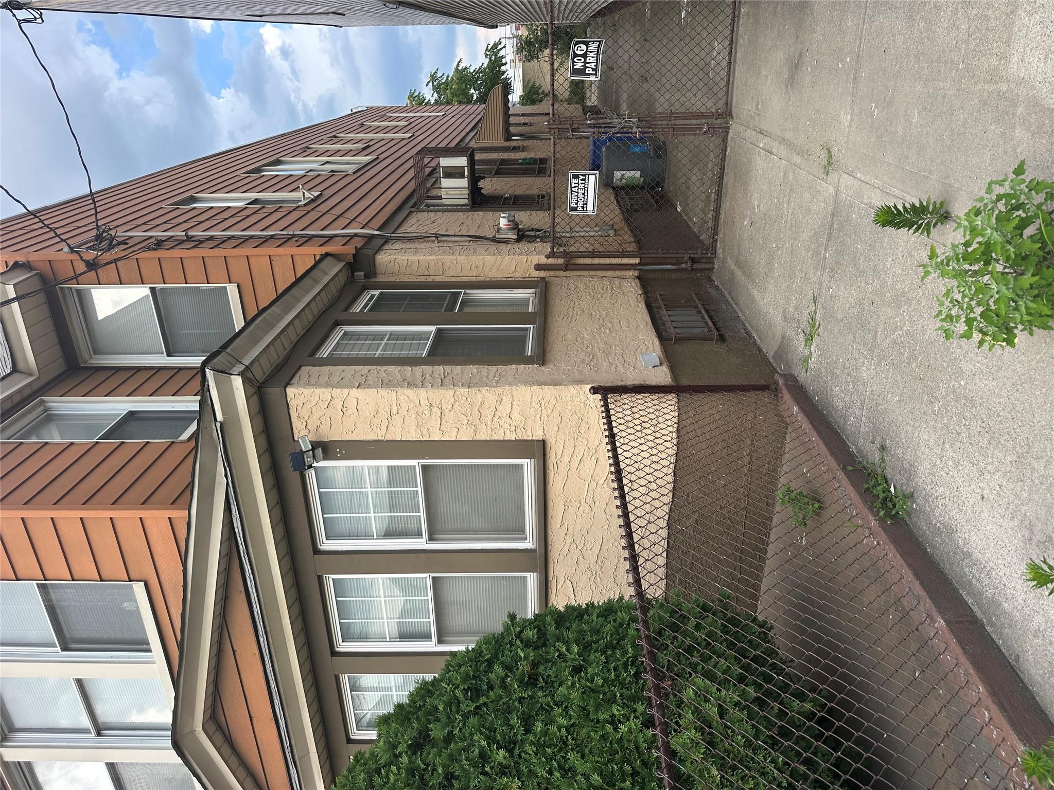 #2 photo, 97-27 Waltham Street, クイーンズ区 Jamaica , NY 11435