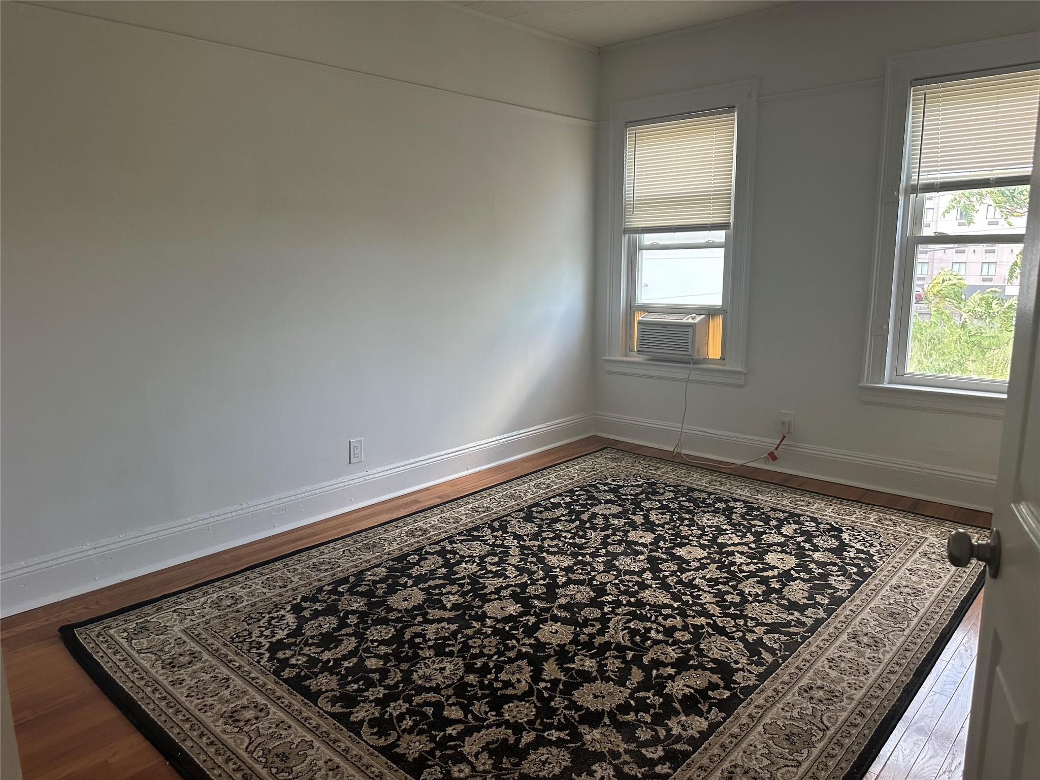 #4 photo, 97-27 Waltham Street, クイーンズ区 Jamaica , NY 11435