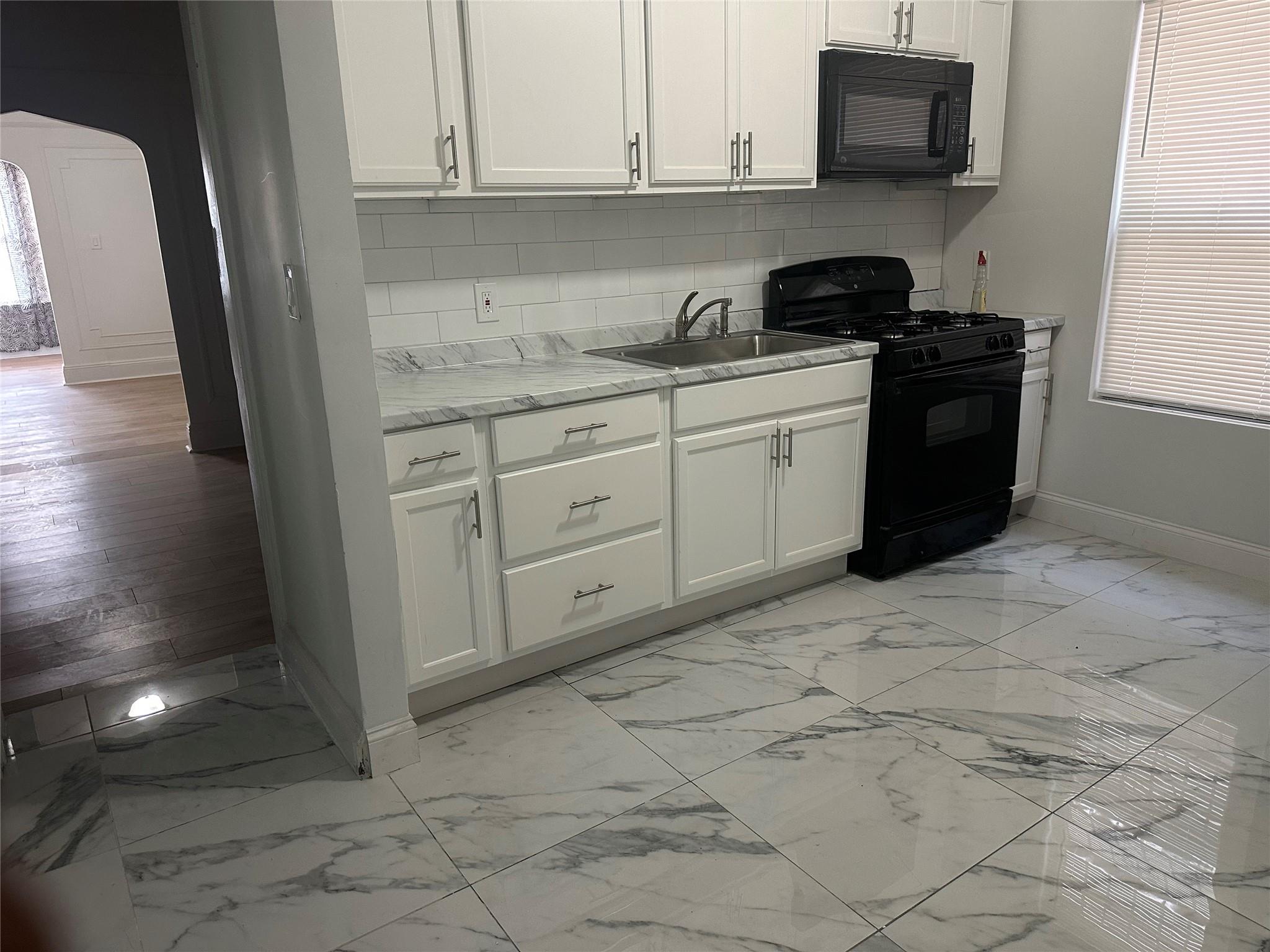 #5 photo, 97-27 Waltham Street, クイーンズ区 Jamaica , NY 11435