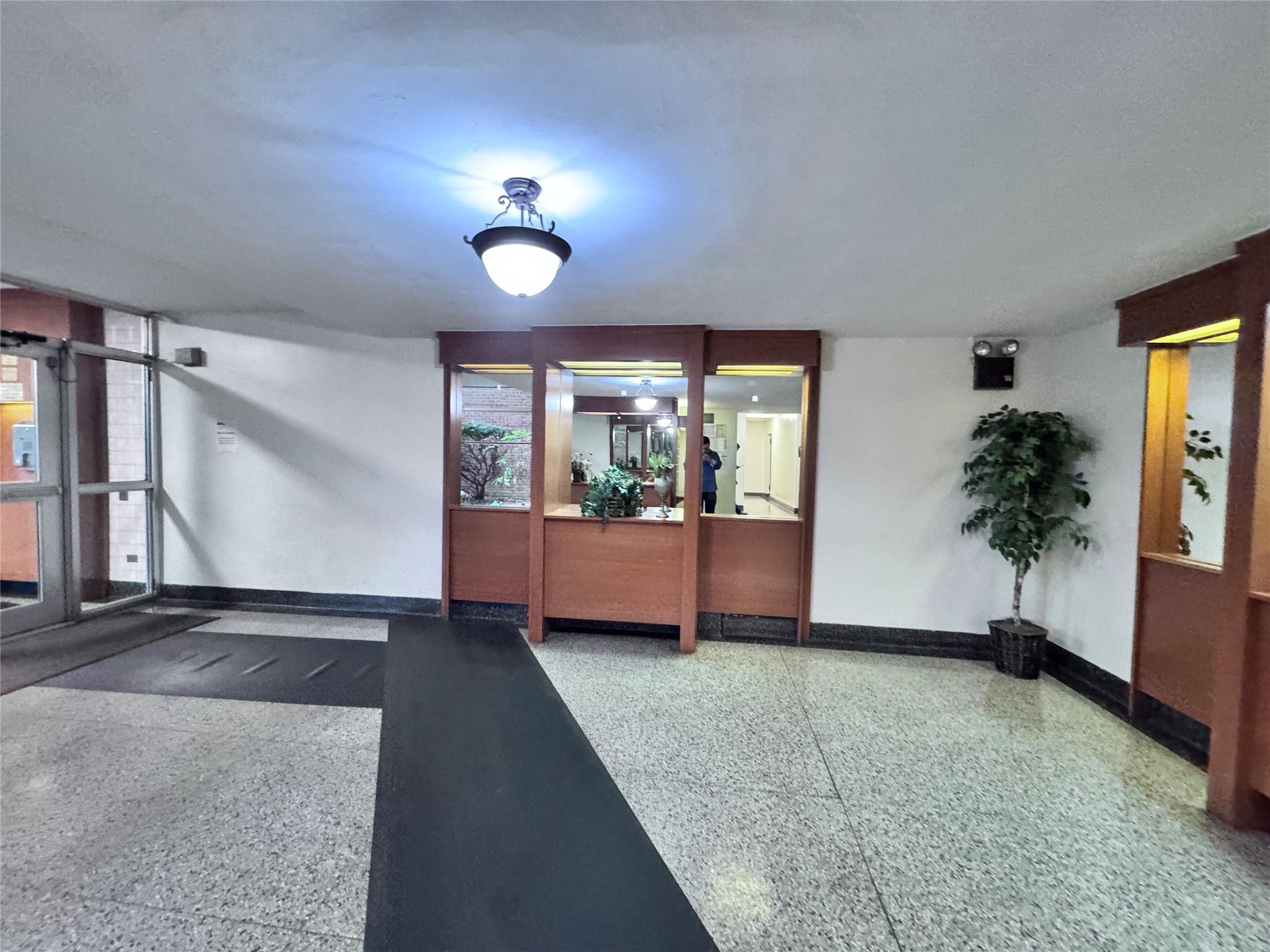 #4 photo, 33-24 junction Boulevard, クイーンズ区 Jackson Heights , NY 11372