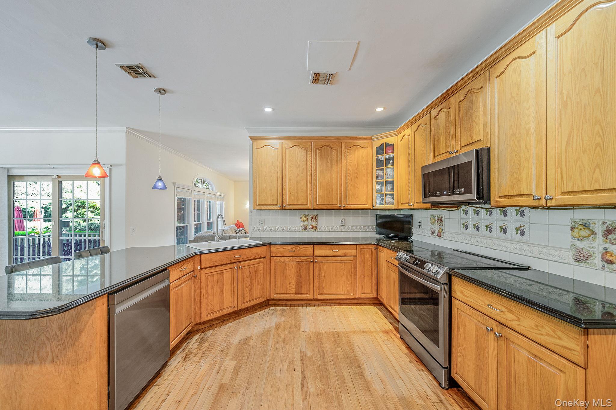 #14 photo, 3 Kohlsaat Court, サフォーク郡 Smithtown , NY 11787