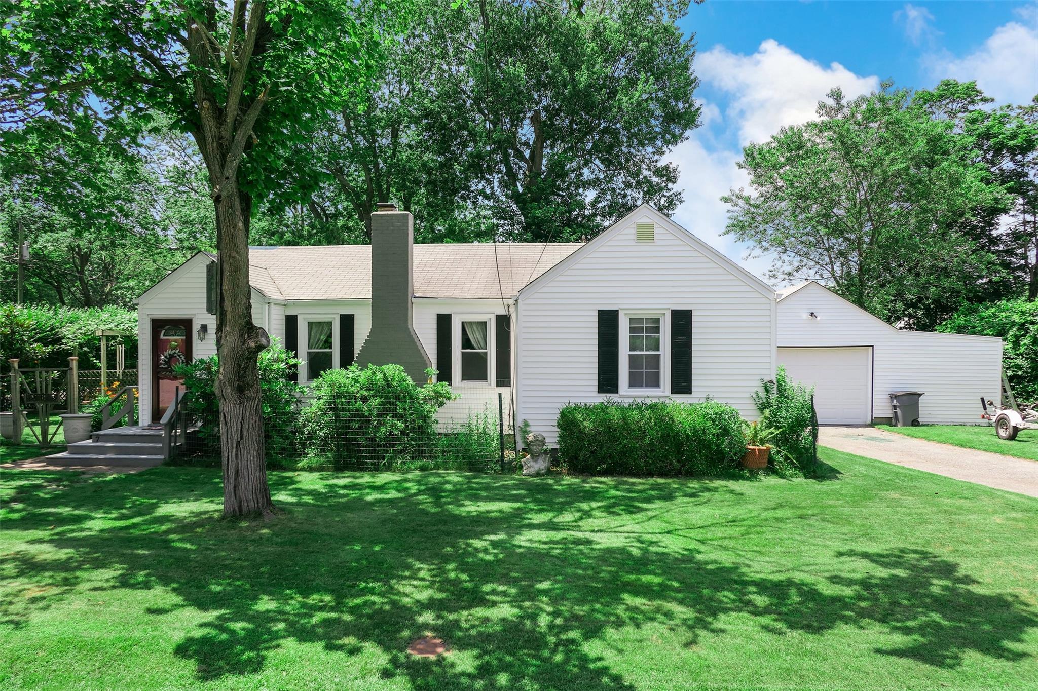 #1 photo, 7 Clover Lane, 東長島 Brookhaven , NY 11719