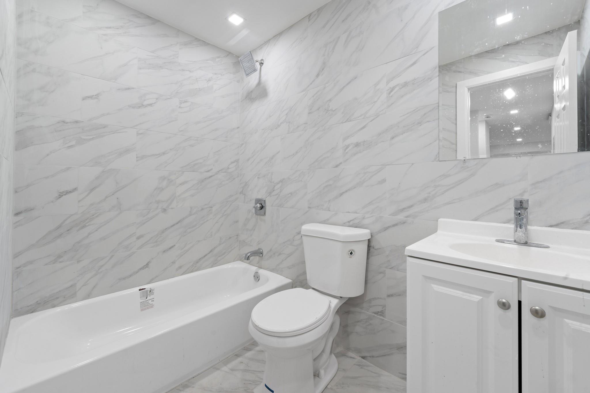 #6 photo, 19432 113th Road, クイーンズ区 Hollis , NY 11412