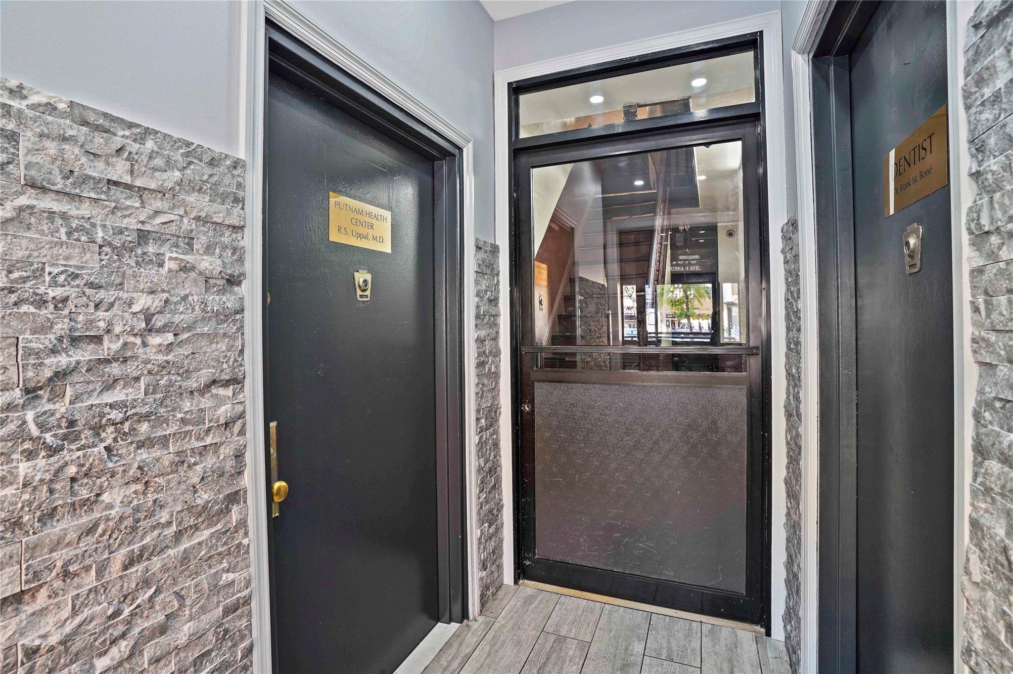 #5 photo, 1670 Putnam Avenue, クイーンズ区 Ridgewood , NY 11385