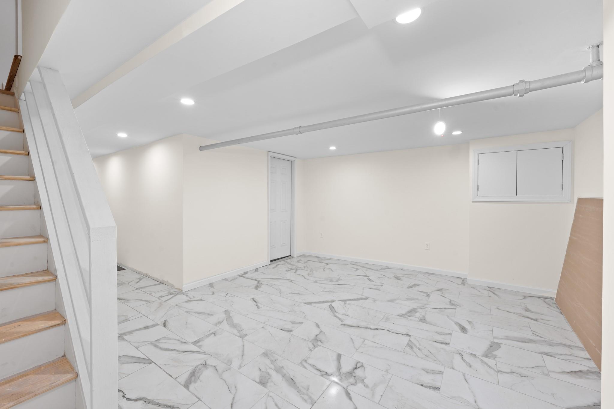 #14 photo, 18914 114th Road, クイーンズ区 Saint Albans , NY 11412