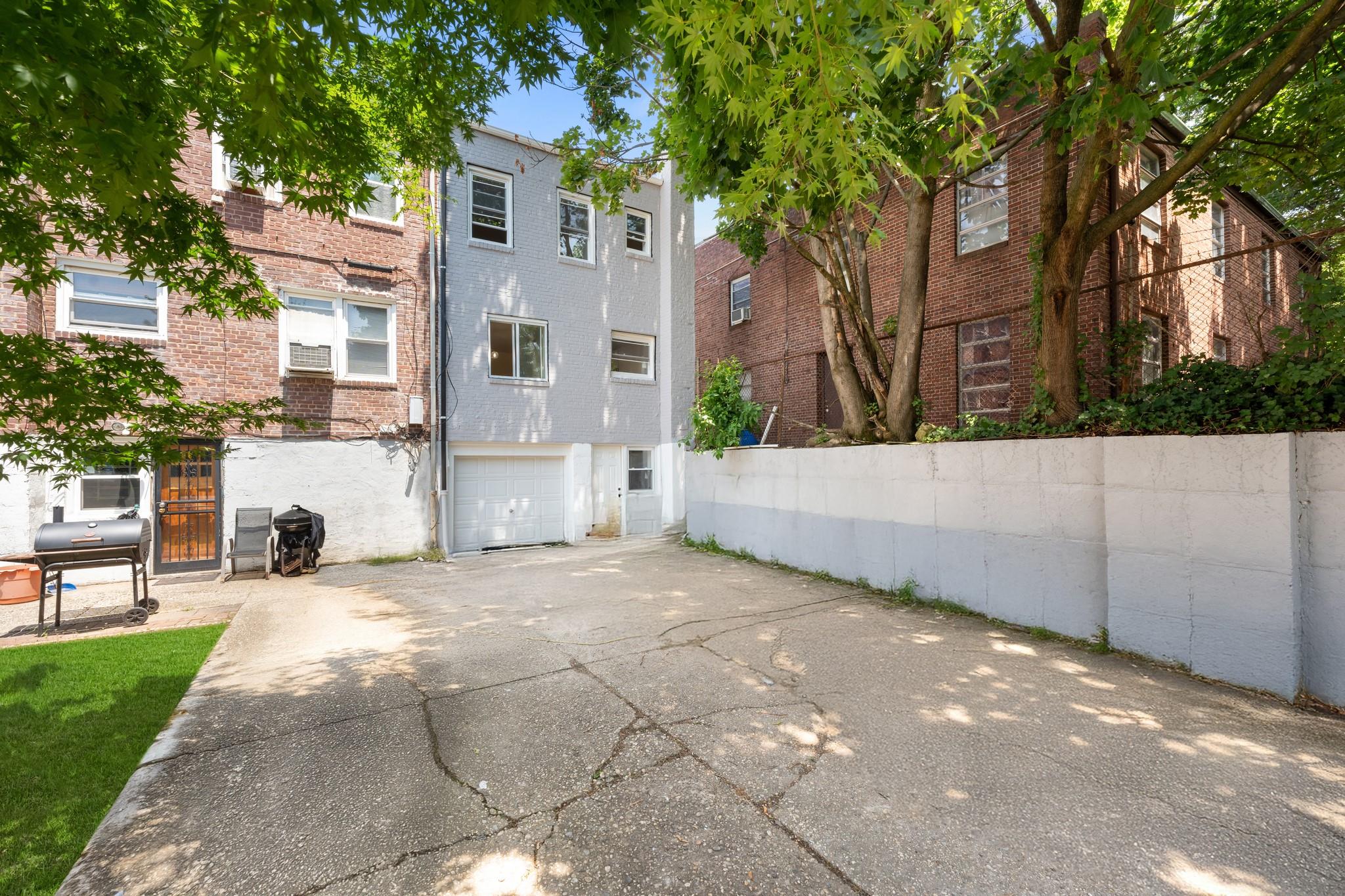 #15 photo, 18914 114th Road, クイーンズ区 Saint Albans , NY 11412