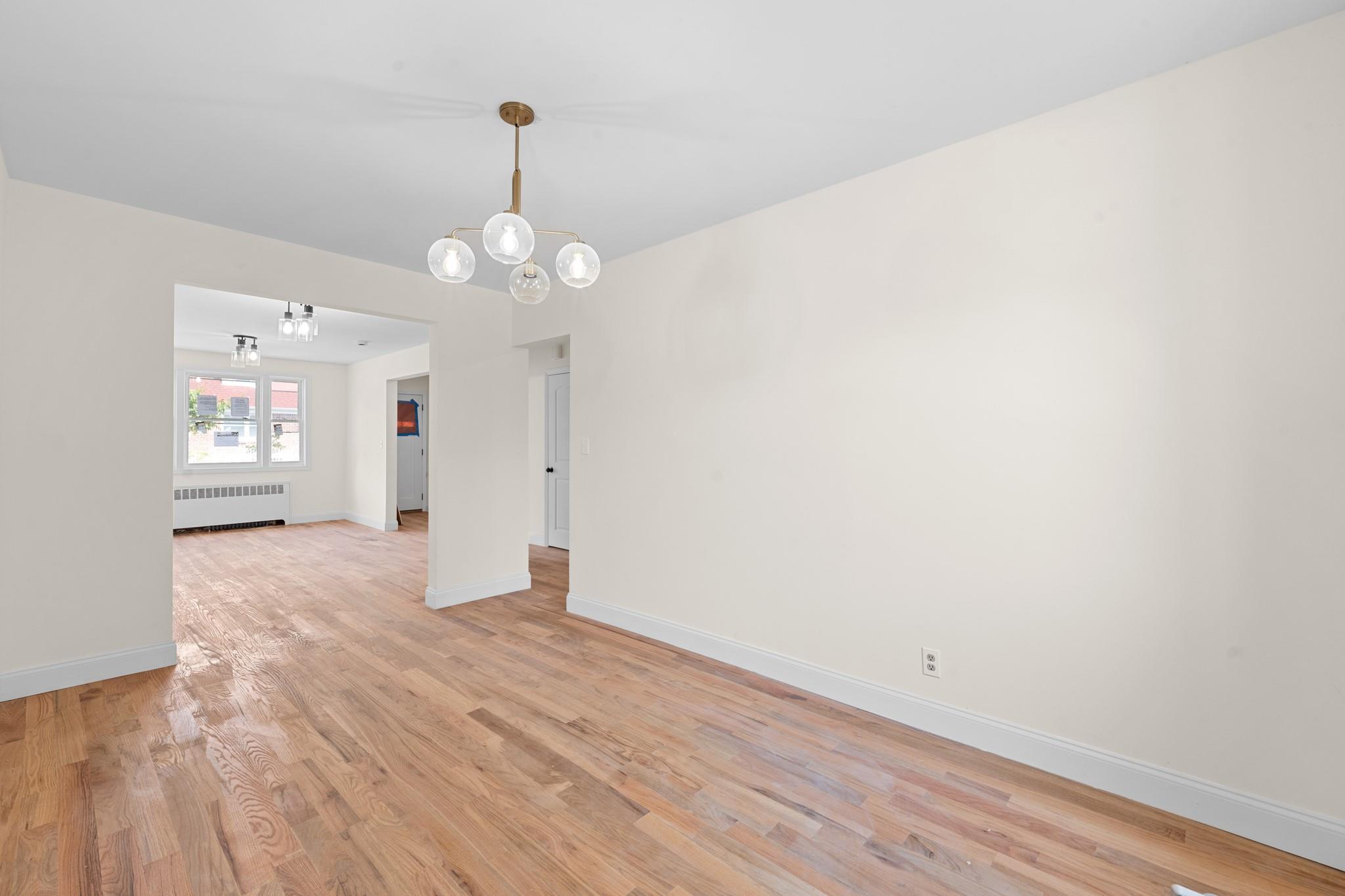 #5 photo, 18914 114th Road, クイーンズ区 Saint Albans , NY 11412