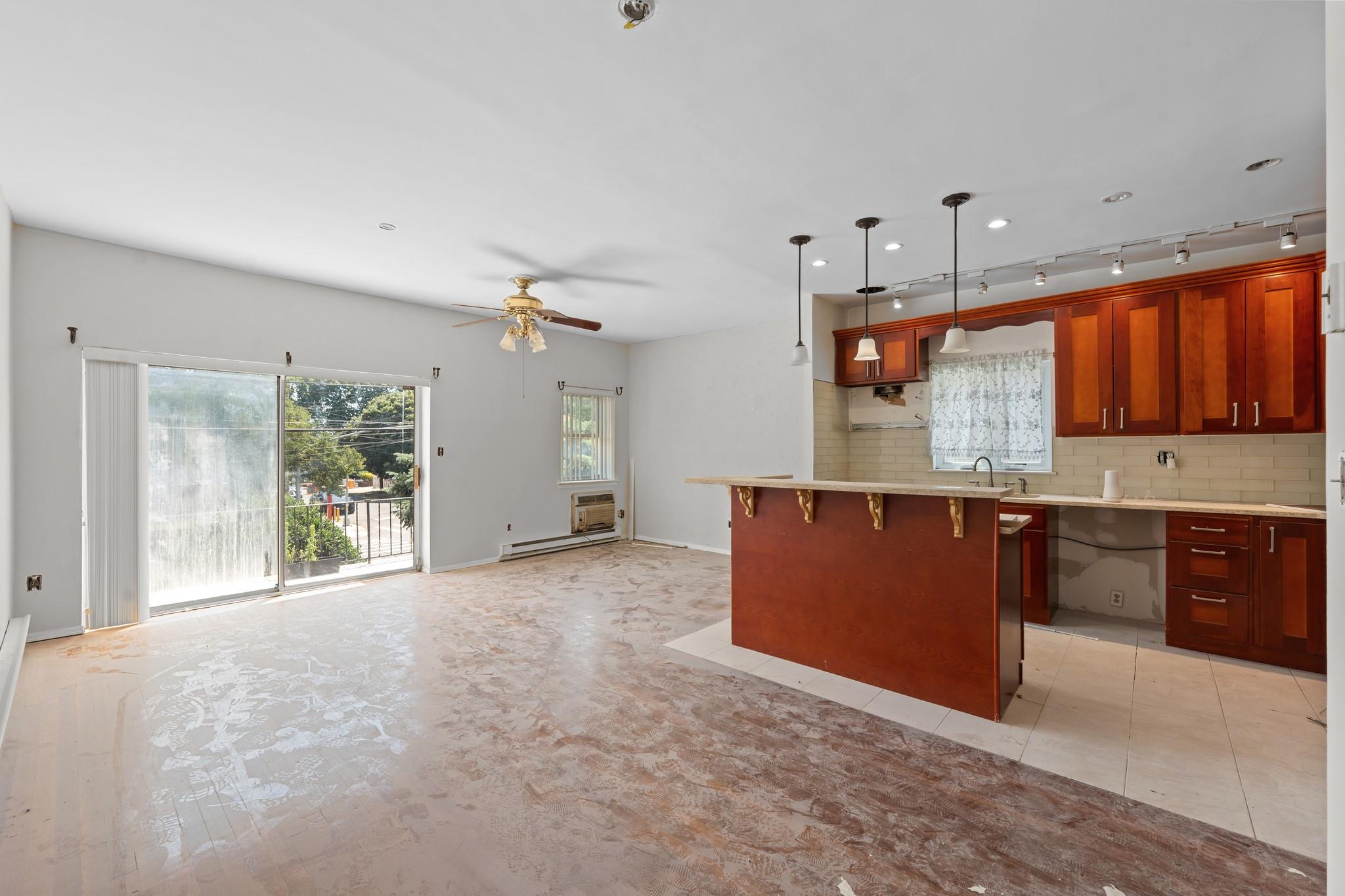 #2 photo, 11501 Linden Boulevard, South Ozone Park , NY 11420