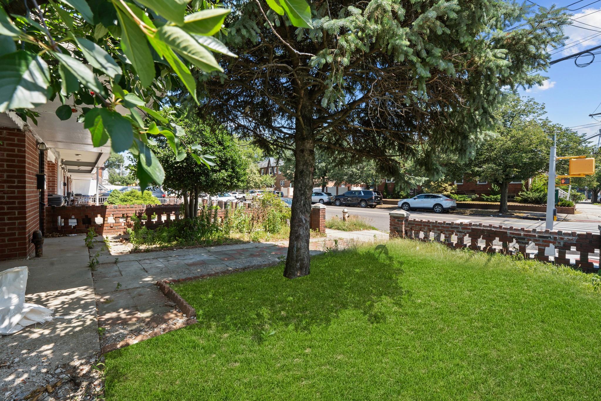 #9 photo, 11501 Linden Boulevard, South Ozone Park , NY 11420