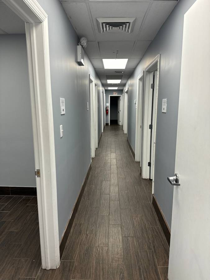 #14 photo, 10-28 154th Street, クイーンズ区 Whitestone , NY 11357