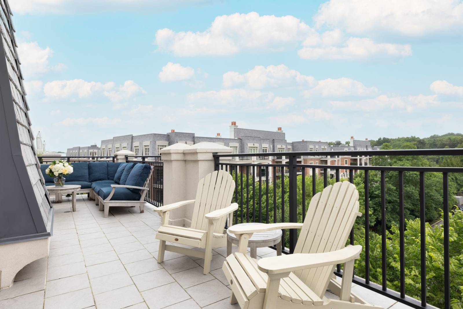 #12 photo, 2000 Royal Court, ナッソー郡 North Hills , NY 11040