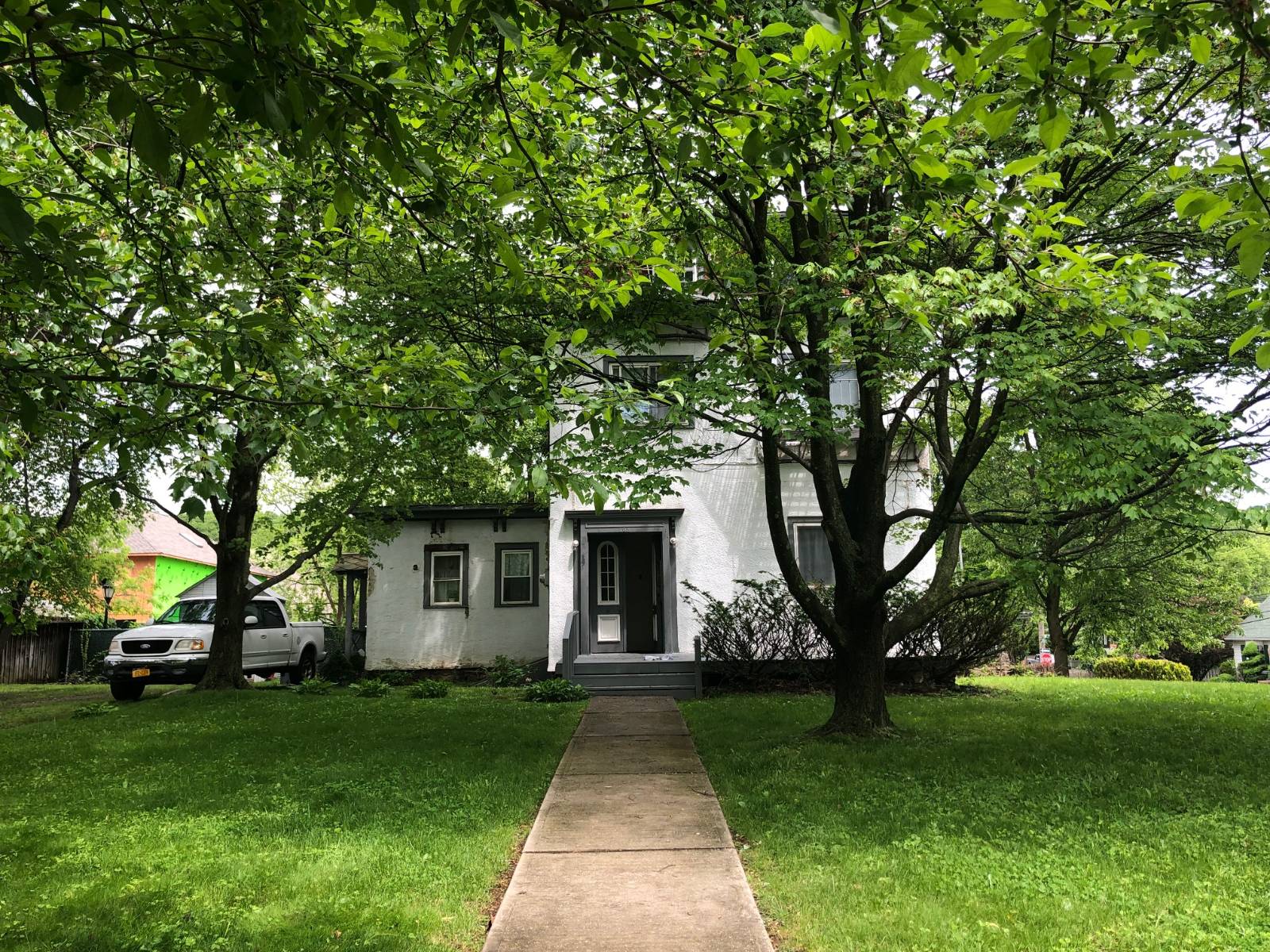 #4 photo, 203 Center St, スタテンアイランド Staten Island , NY 10306