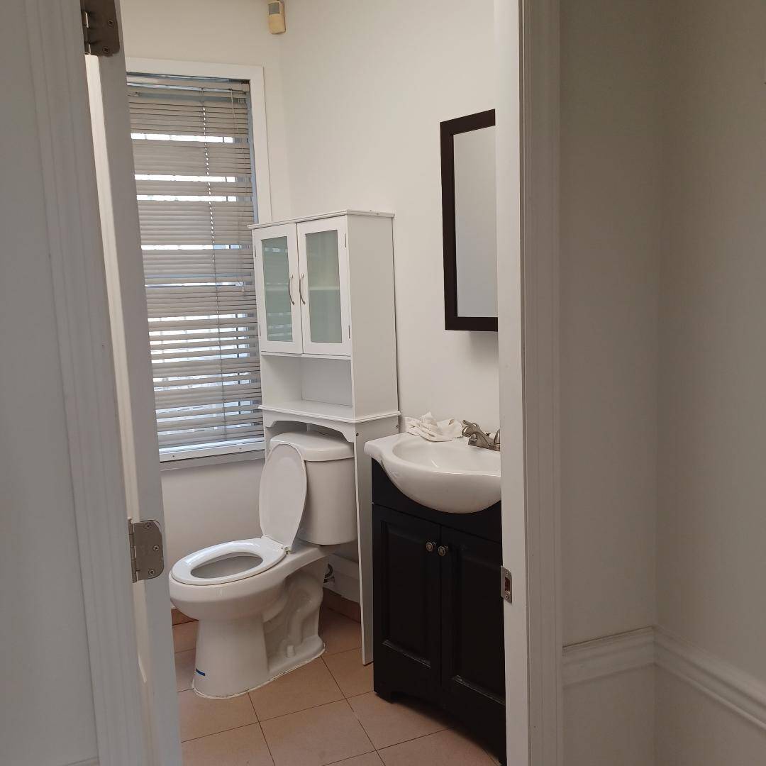 #11 photo, 6824 3rd ave, ブルックリン区 Bay Ridge , NY 11220