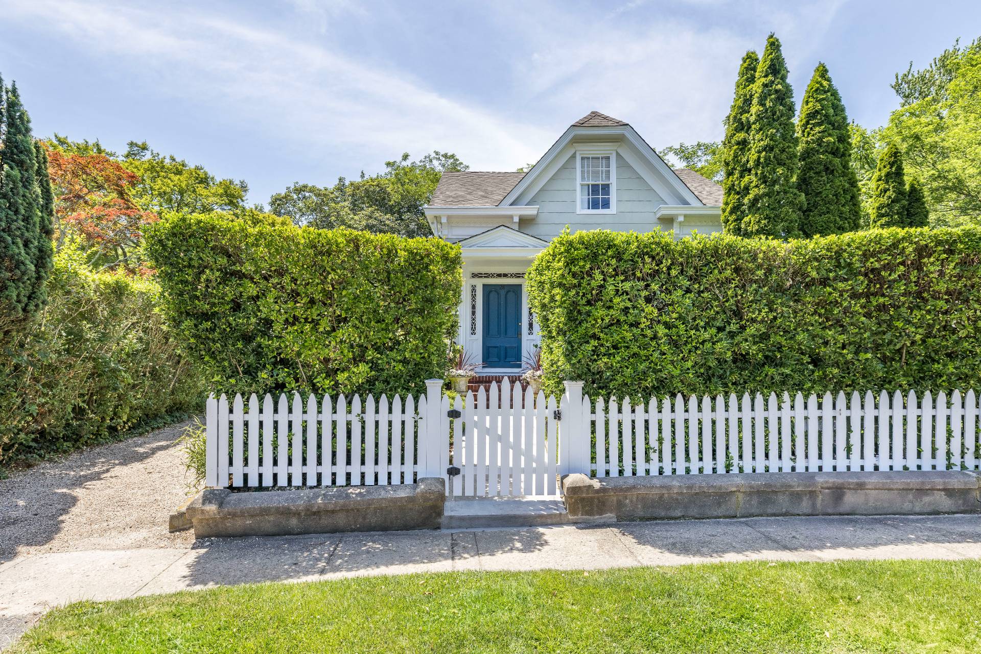 #1 photo, 28 PALMER TER, Sag Harbor , NY 11963