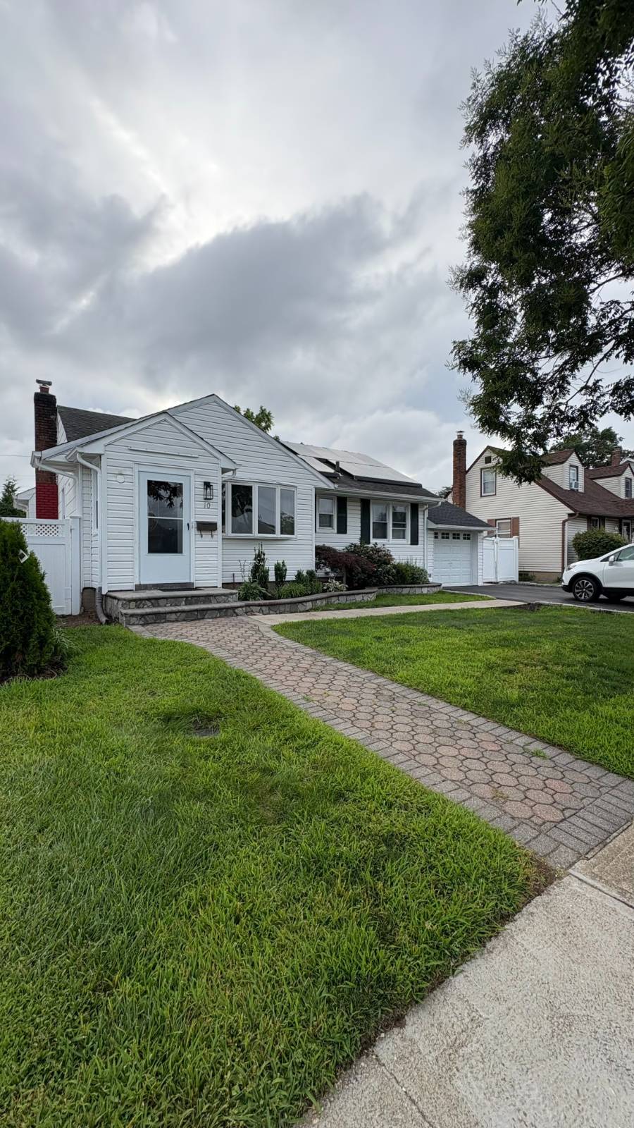 #1 photo, 10 Crown St, 長島 Hicksville , NY 11801