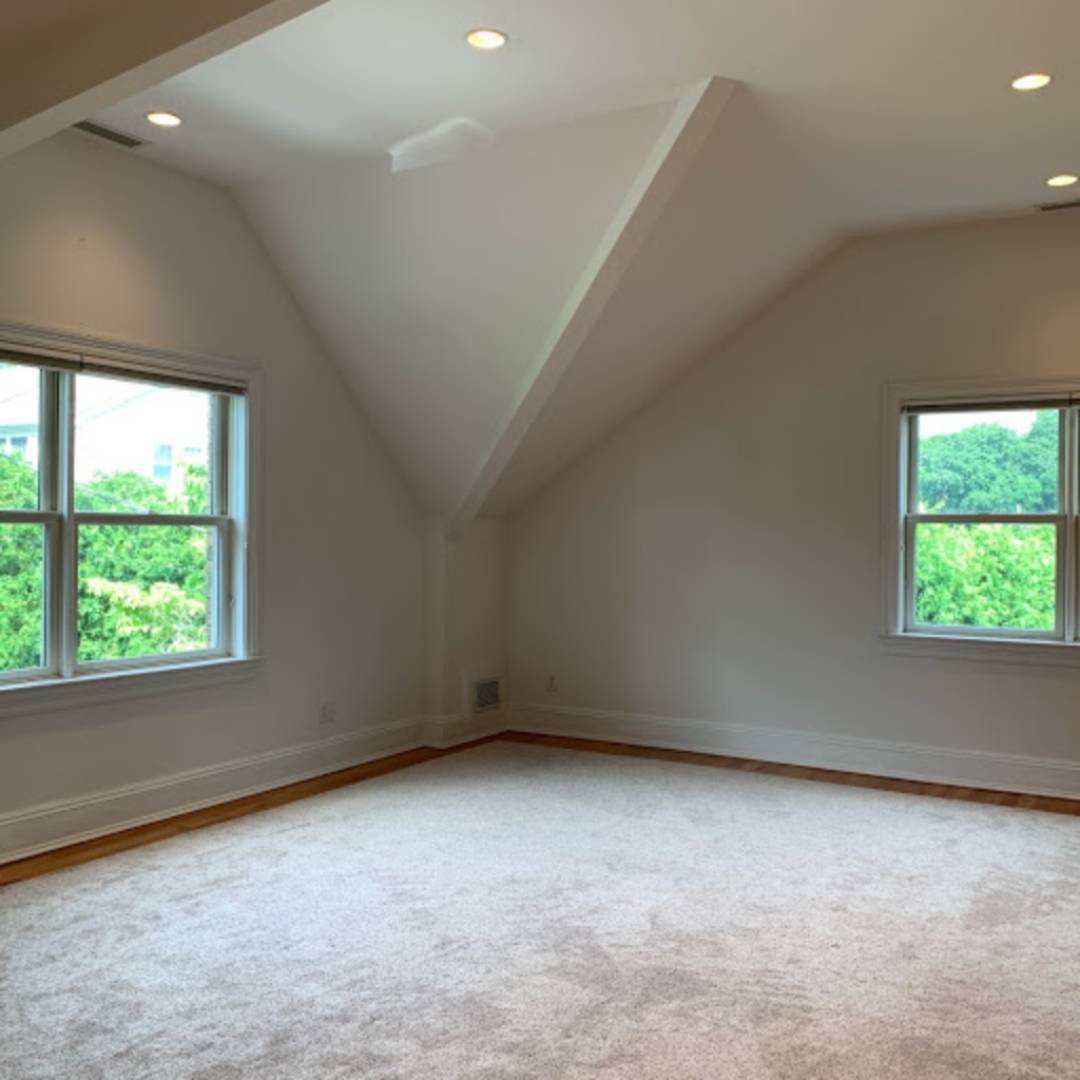 #10 photo, 18 Cross Hill, Eastchester , NY 10709