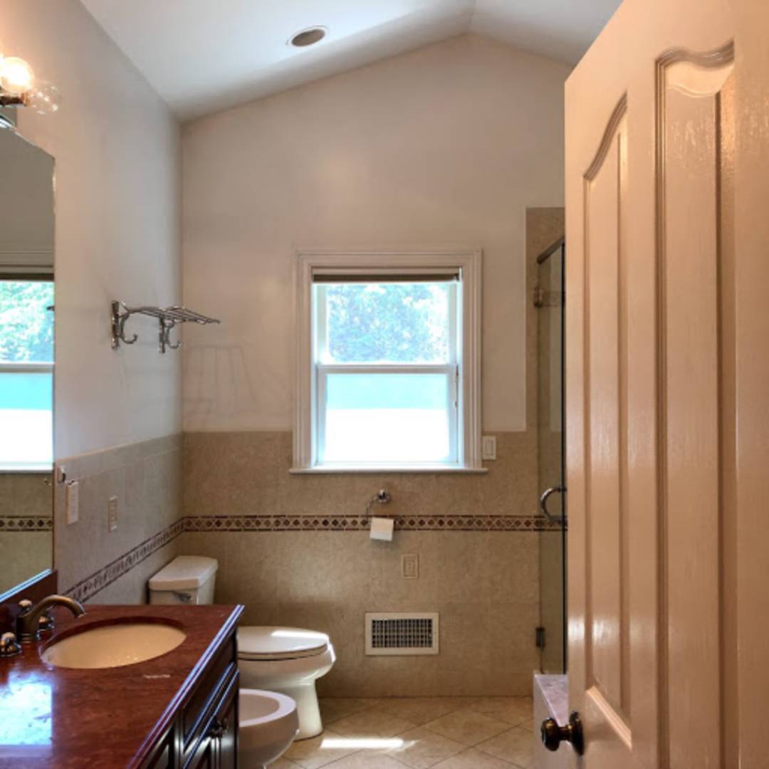 #18 photo, 18 Cross Hill, Eastchester , NY 10709