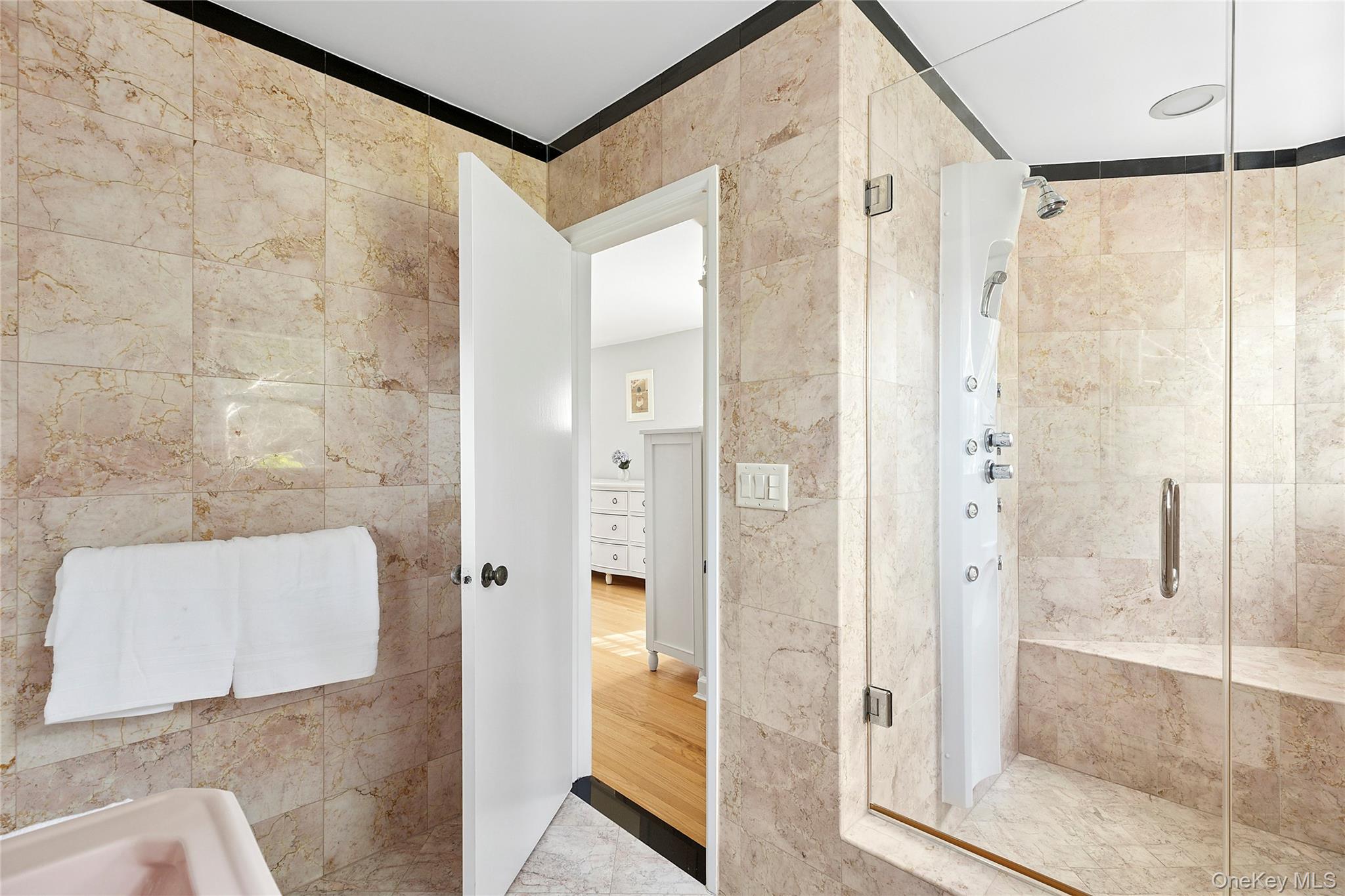 #18 photo, 107 California Avenue, ナッソー郡 Freeport , NY 11520