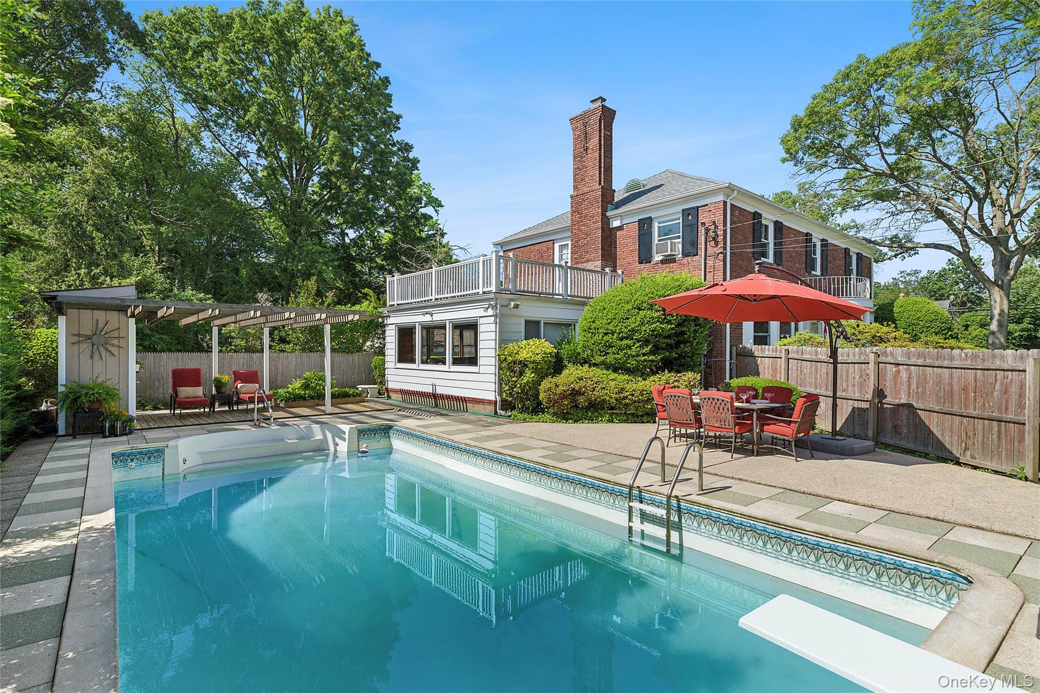 #4 photo, 107 California Avenue, ナッソー郡 Freeport , NY 11520