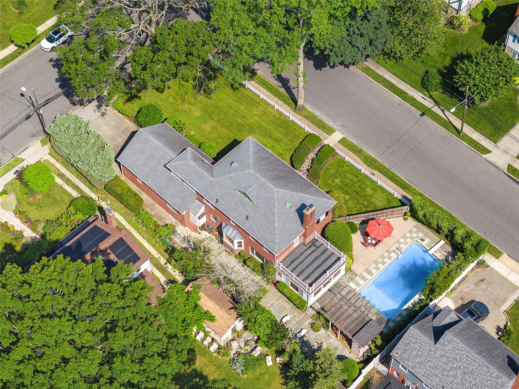 #6 photo, 107 California Avenue, ナッソー郡 Freeport , NY 11520