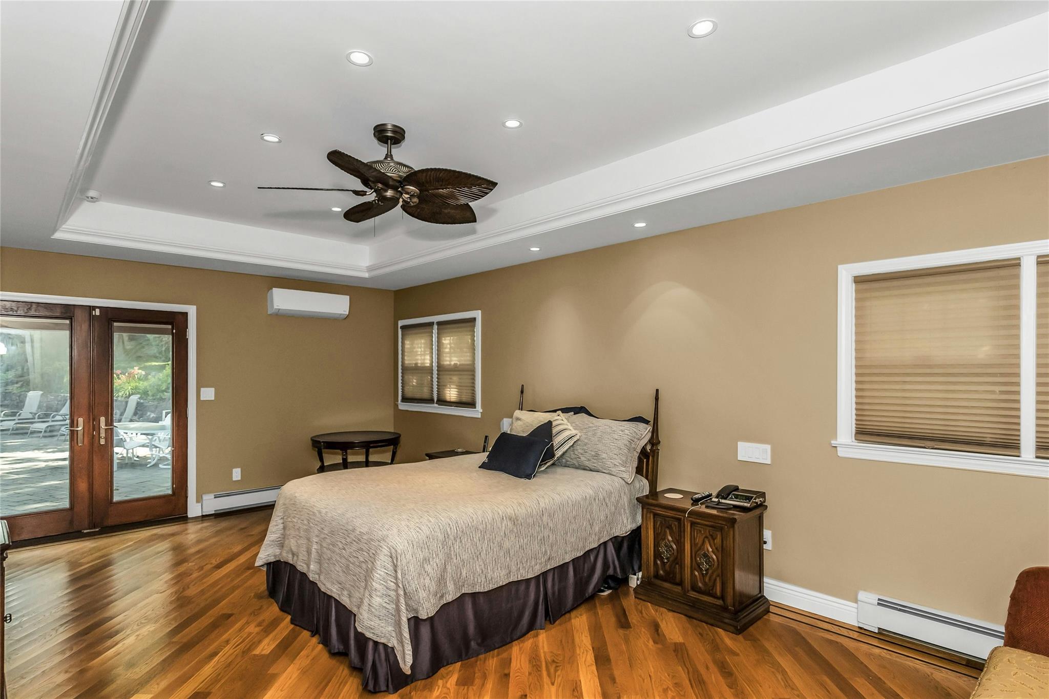 #11 photo, 31 Stonywell Court, Dix Hills , NY 11746