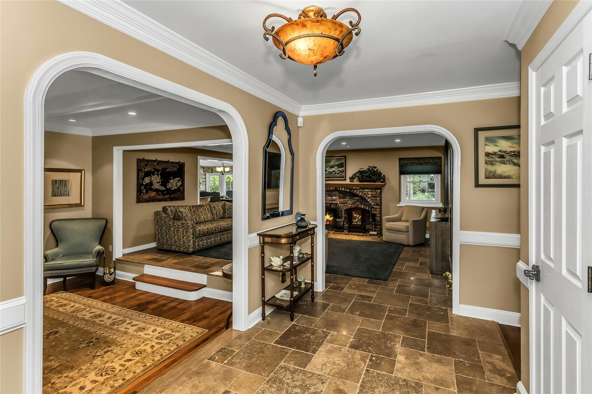 #3 photo, 31 Stonywell Court, Dix Hills , NY 11746