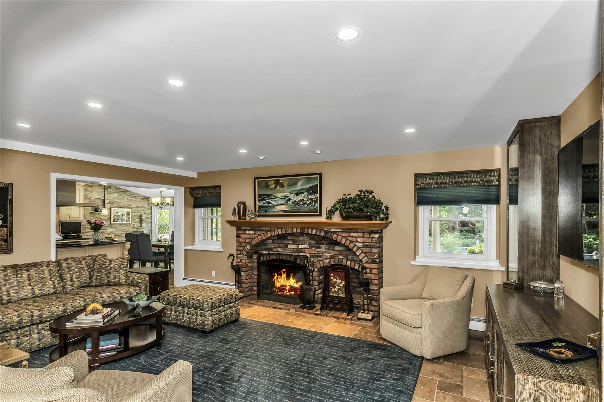 #9 photo, 31 Stonywell Court, Dix Hills , NY 11746