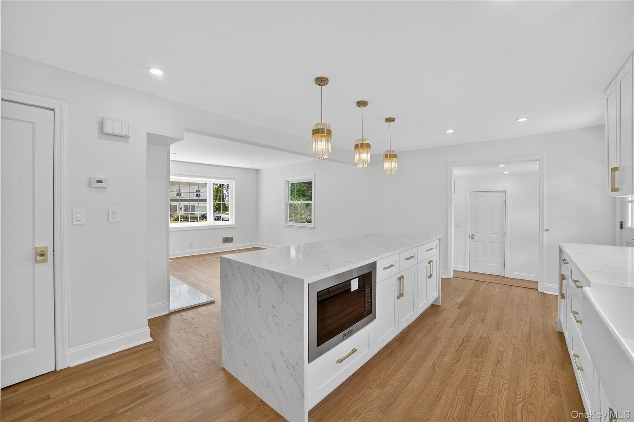 #12 photo, 15 Benedict Avenue, Eastchester , NY 10709