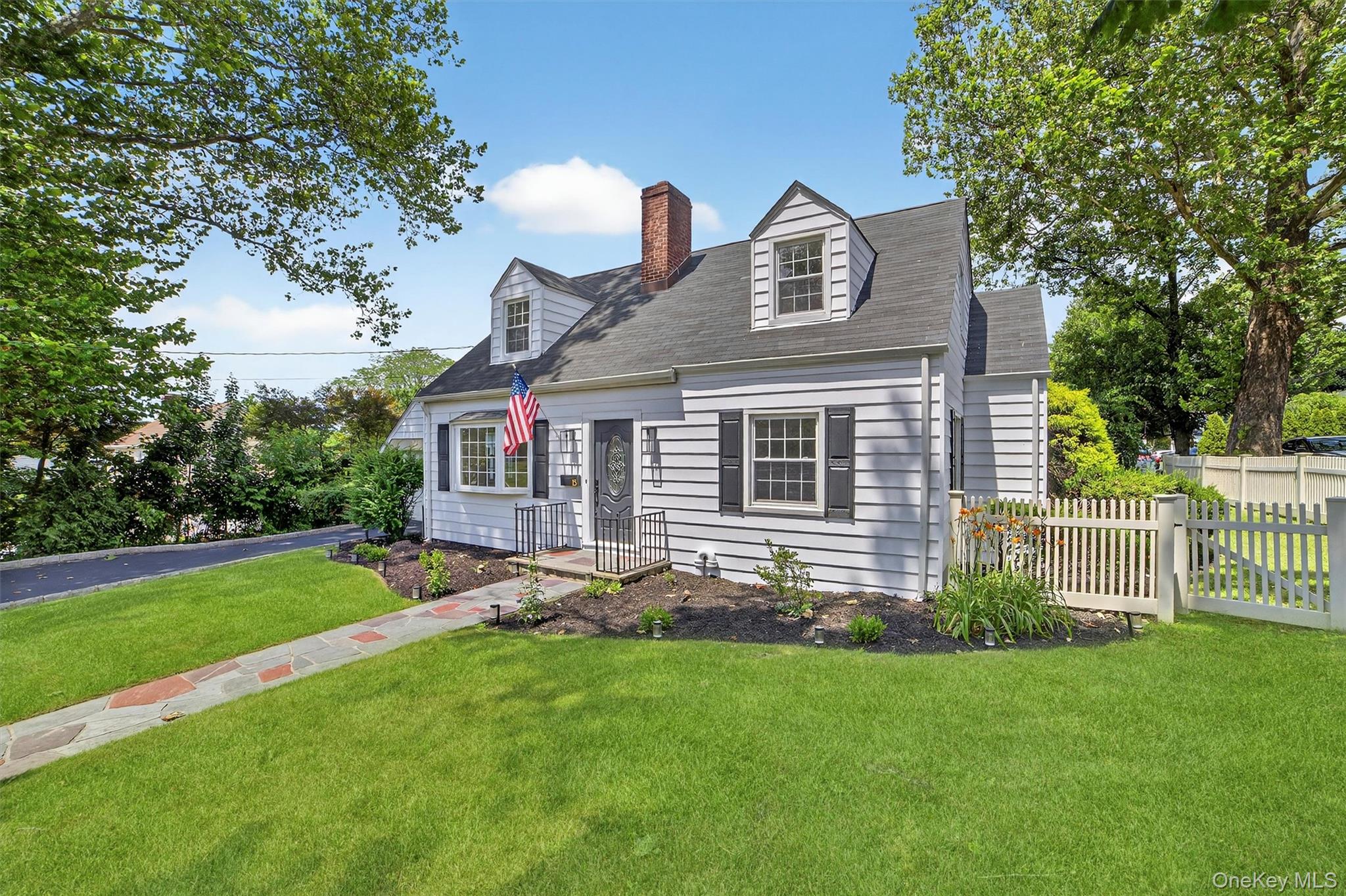 #2 photo, 15 Benedict Avenue, Eastchester , NY 10709