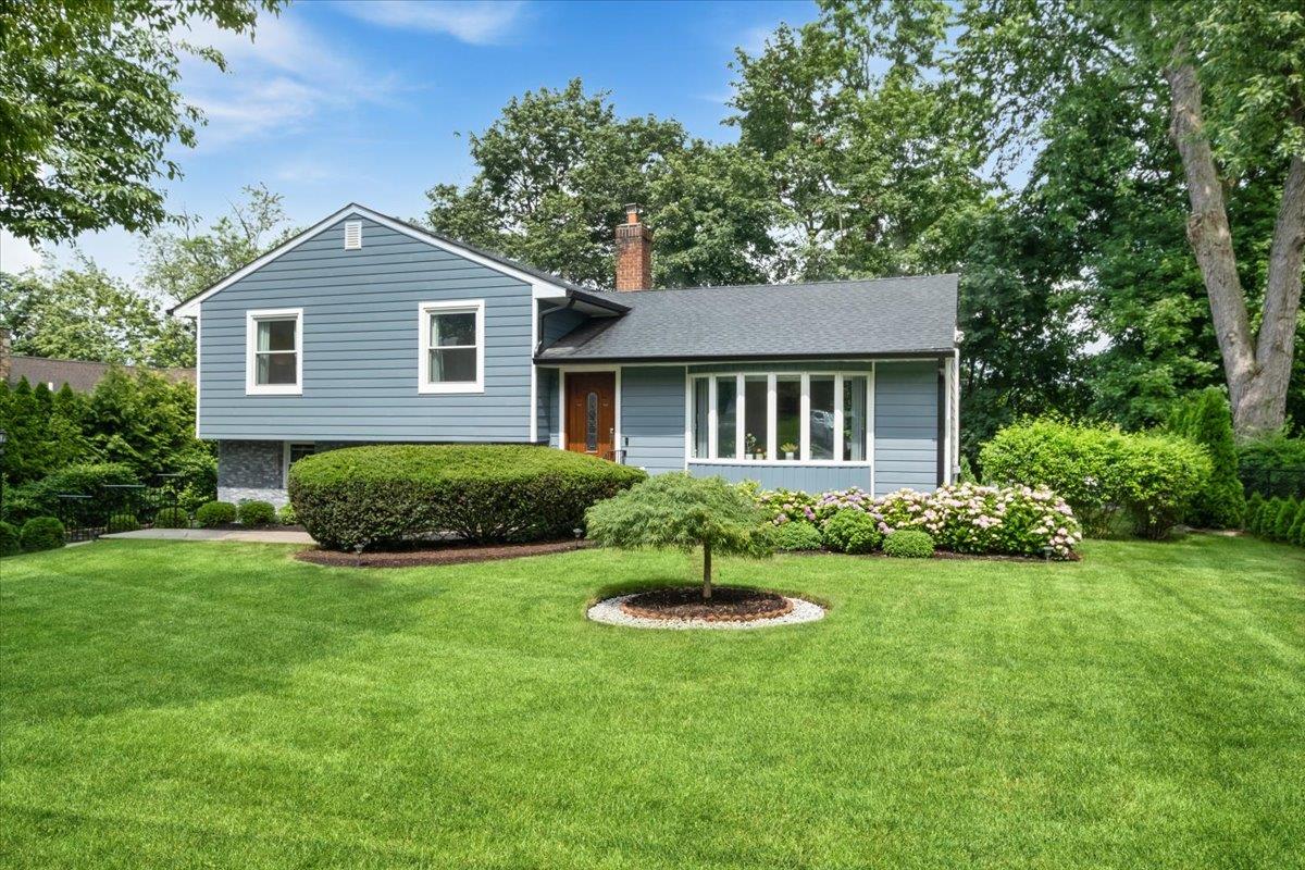 #1 photo, 4 Highview Drive, Scarsdale , NY 10583