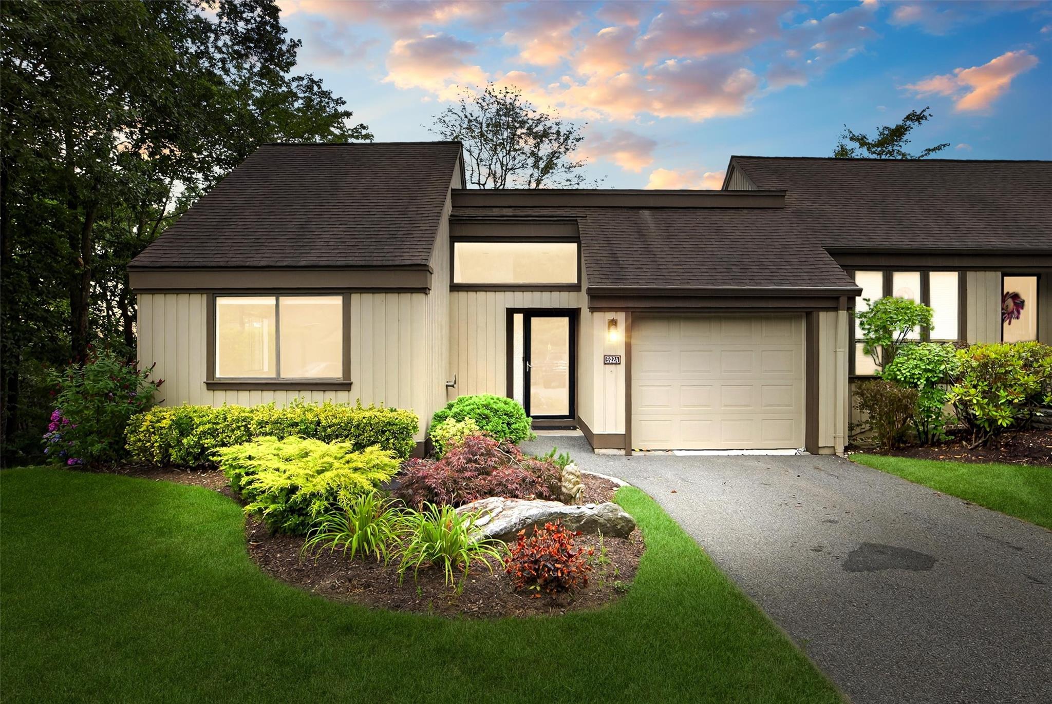 #1 photo, 582 Heritage Hills, Somers , NY 10589